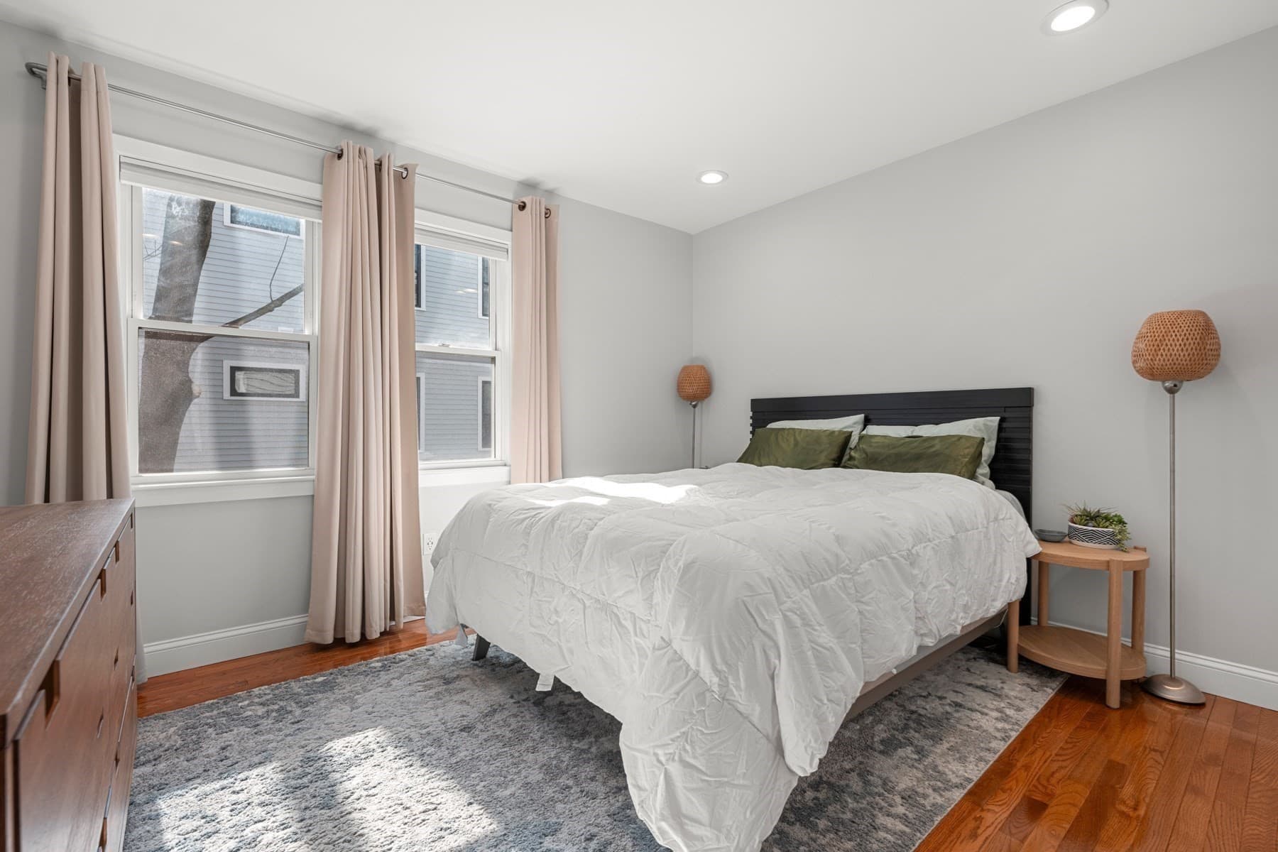 Condominium at 78 Rossmore, Boston MA 02130, photo 3 of 15
