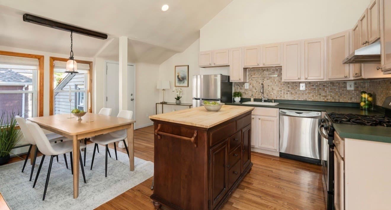 Condominium at 9 High Street Place # 3, Brookline MA 02445, Brookline, photo 4 of 19