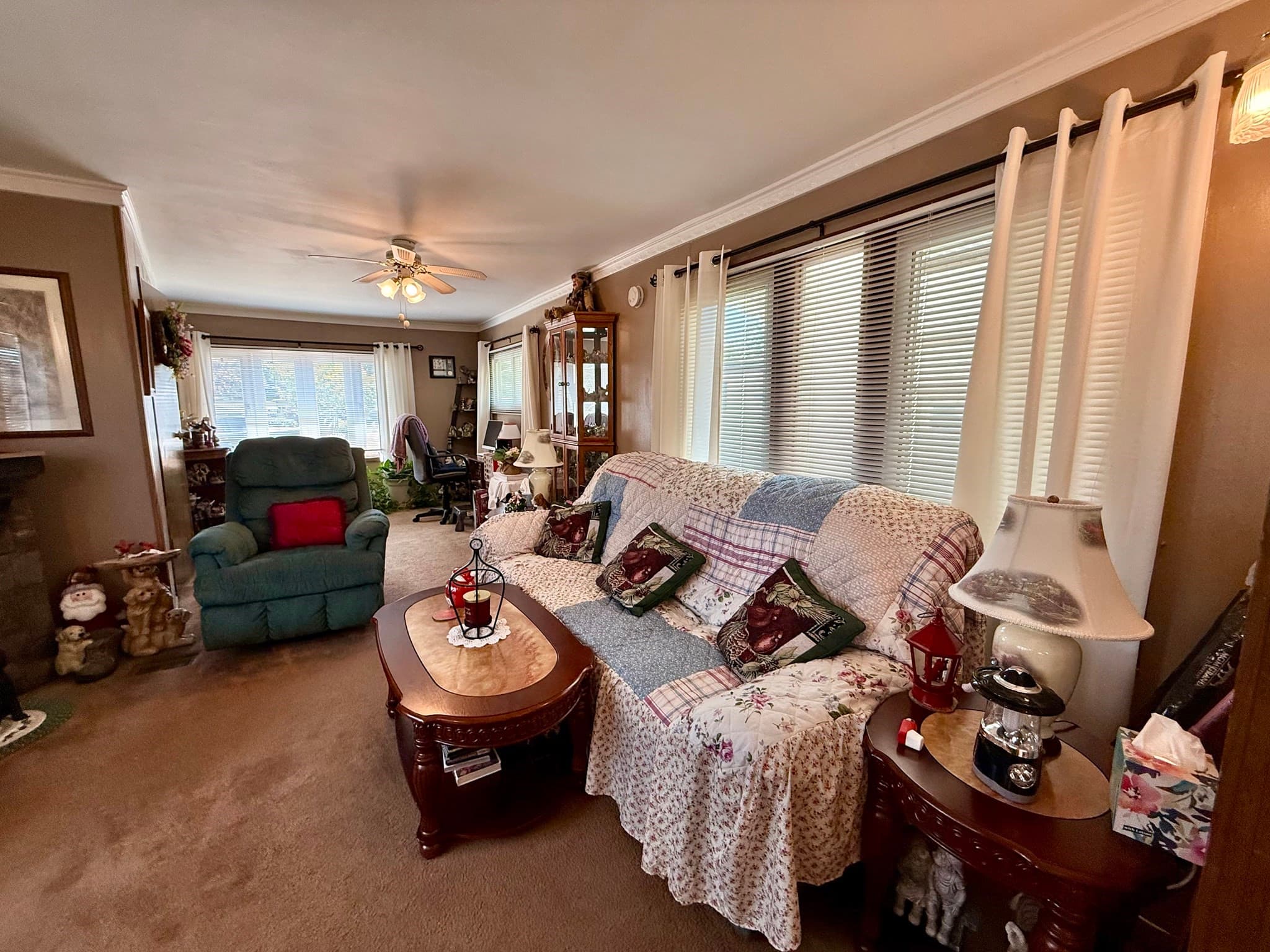 Mobile Home at 735 Memorial Dr # 2, Chicopee MA 01020, Chicopee, photo 6 of 16