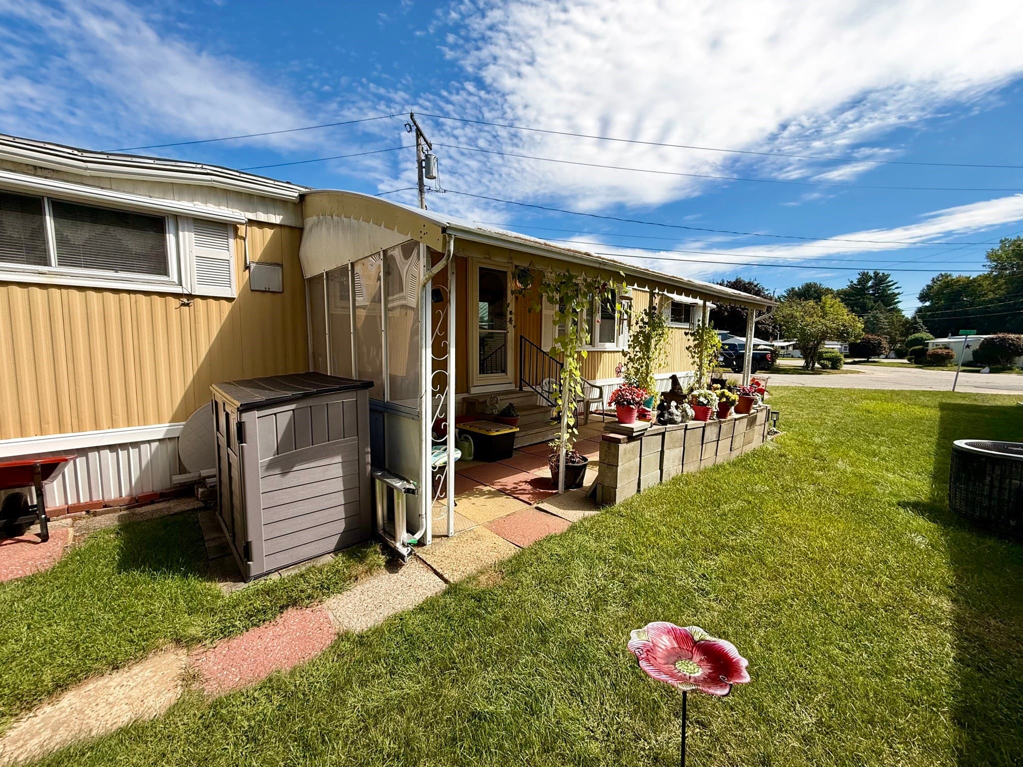 Mobile Home at 735 Memorial Dr # 2, Chicopee MA 01020, Chicopee, photo 15 of 16