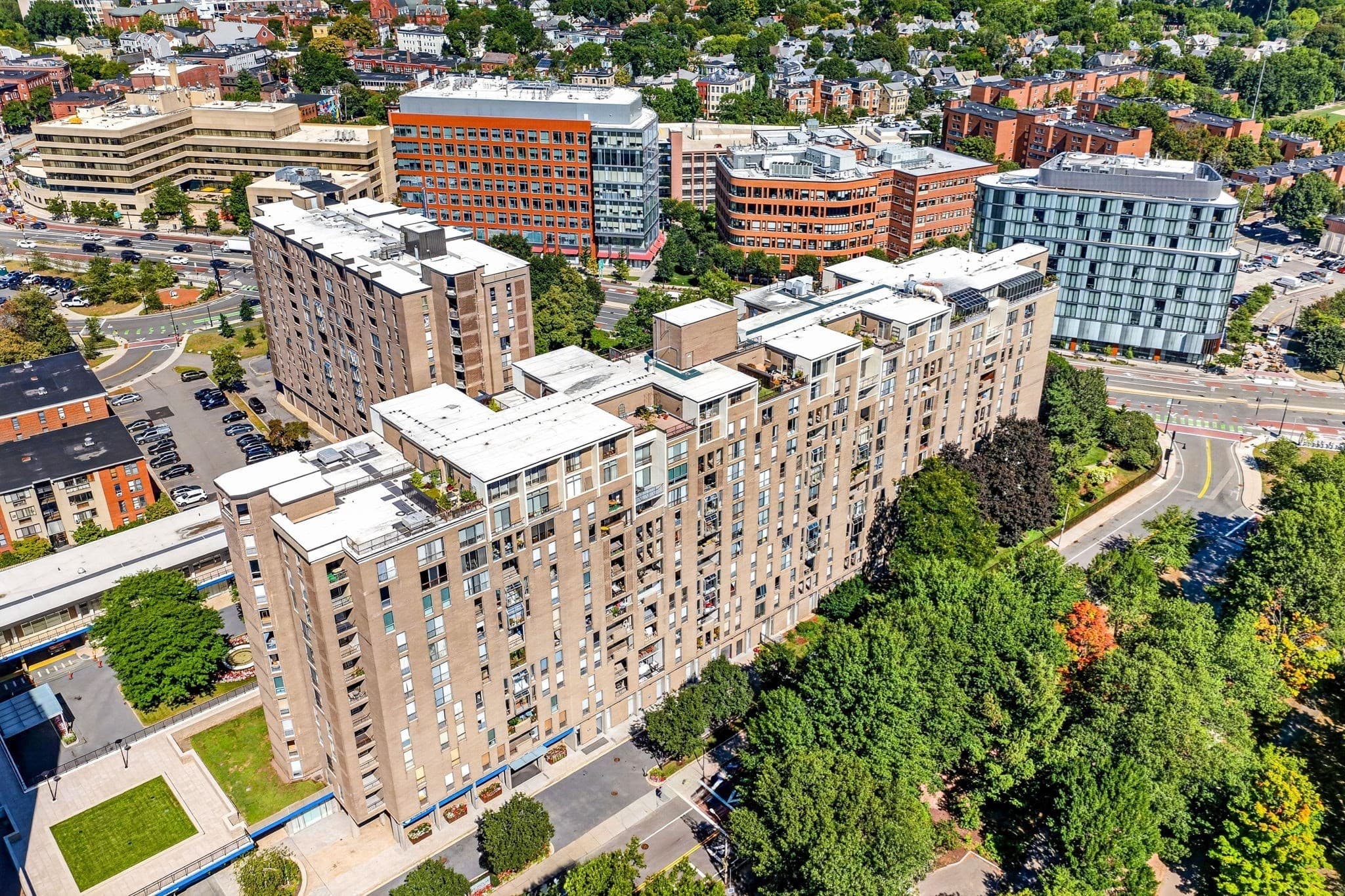 Condominium at 33 Pond Ave # 609, Brookline MA 02445, Brookline, photo 11 of 19