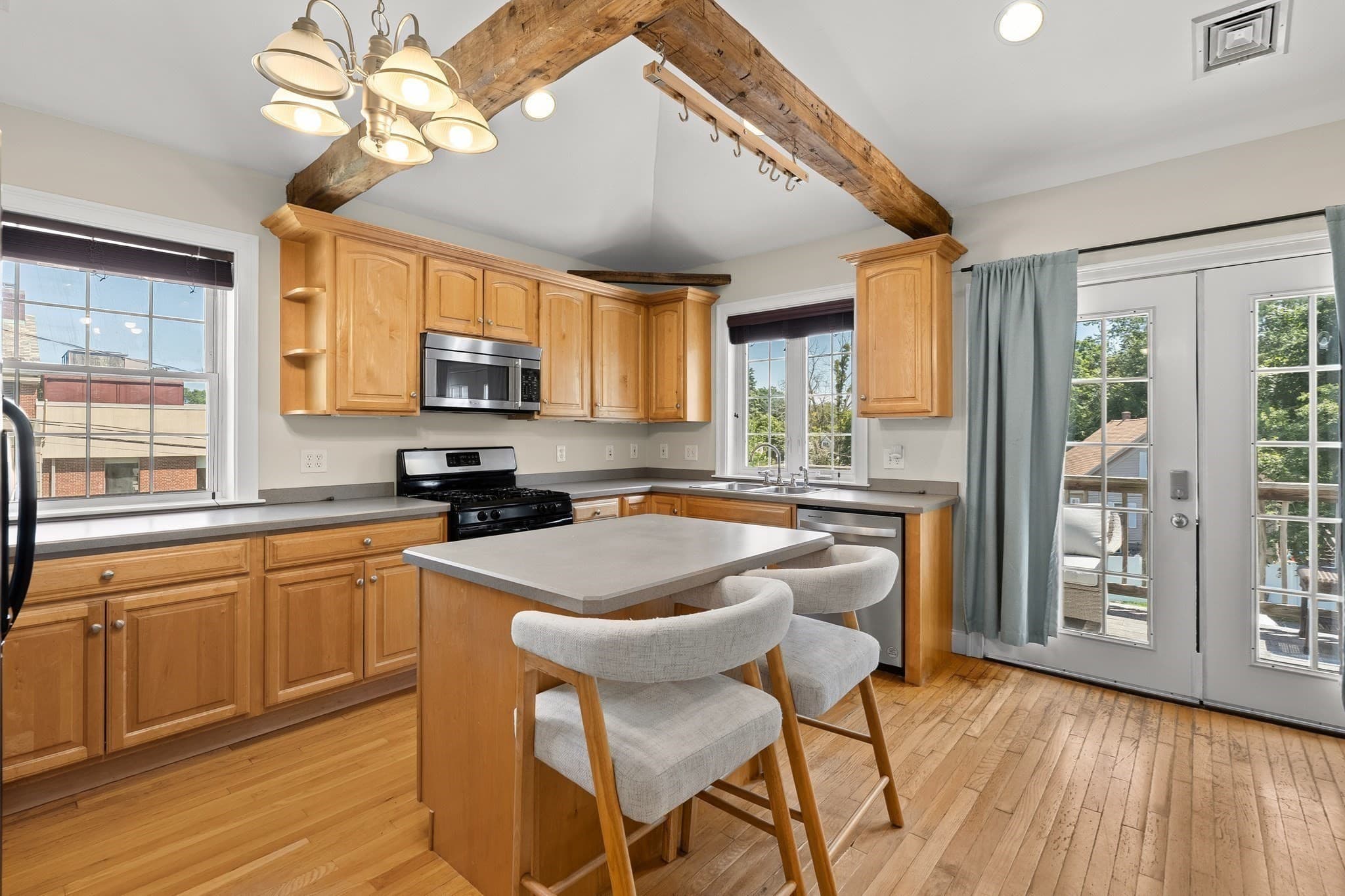 521 Washington Street # 3, Abington MA 02351