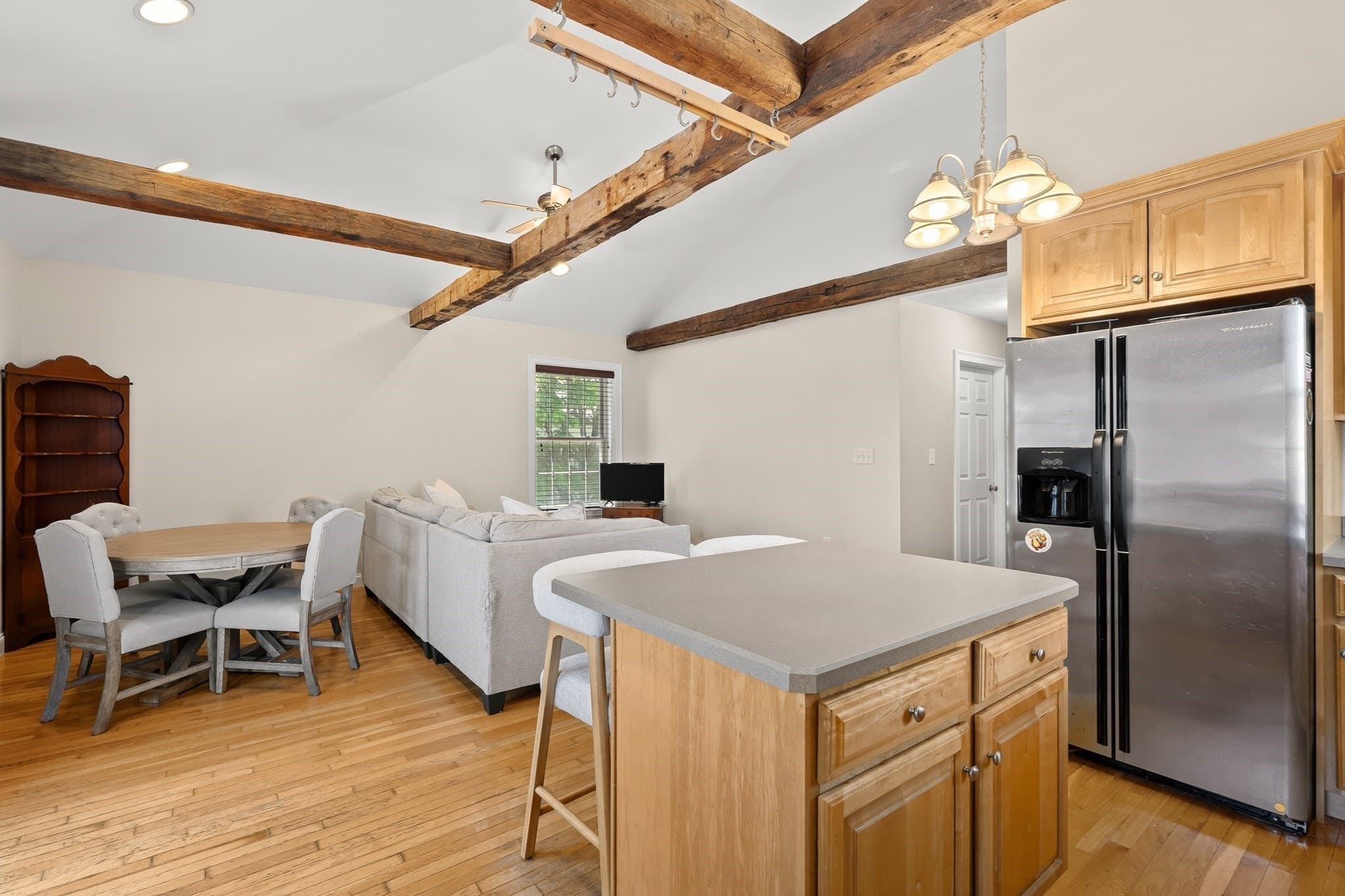 Condominium at 521 Washington Street # 3, Abington MA 02351, Abington, photo 5 of 32