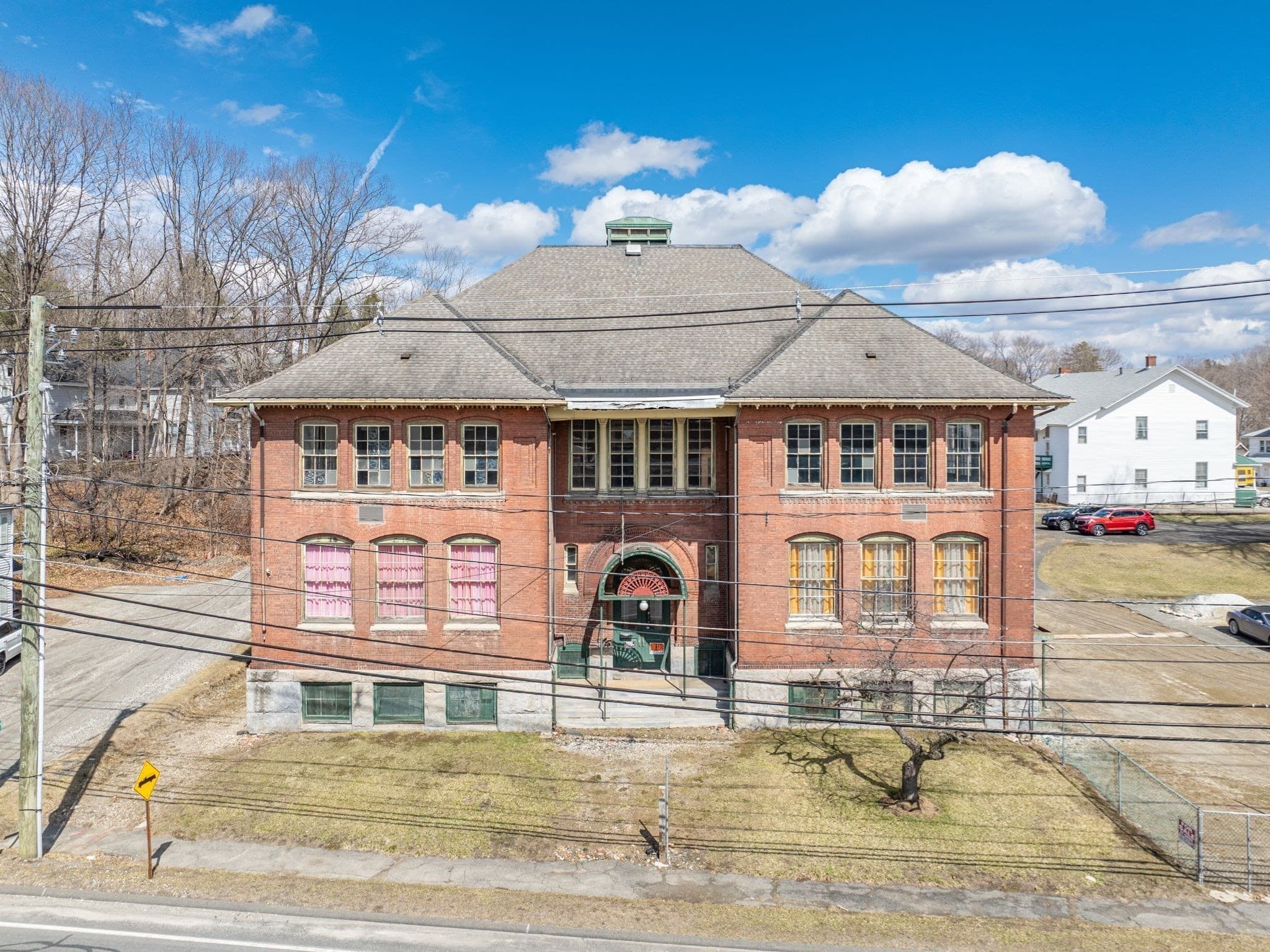 40 Pecks Rd, Pittsfield MA 01201