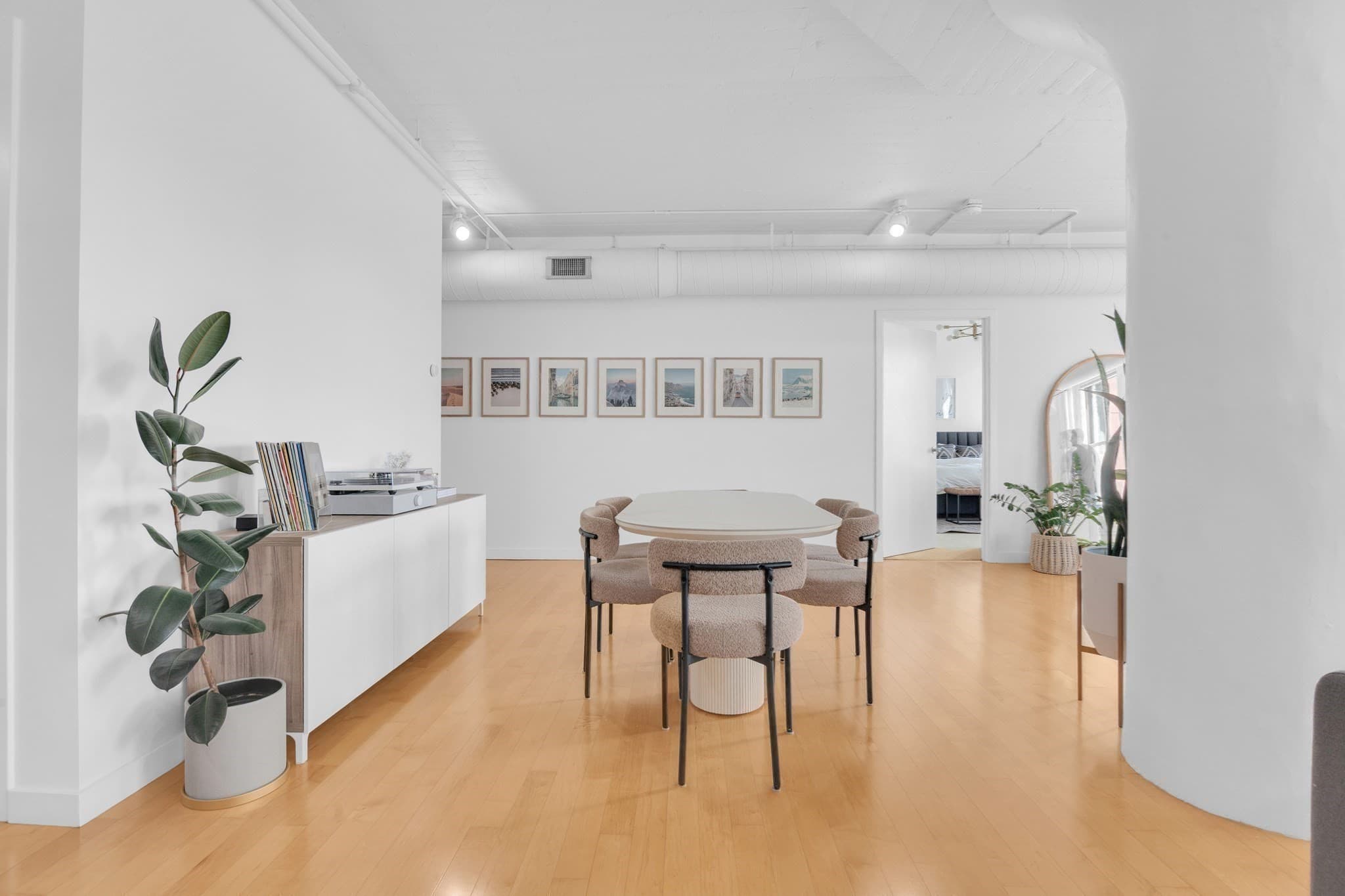 Condominium at 210 South Street # 4, Boston MA 02111, photo 23 of 37