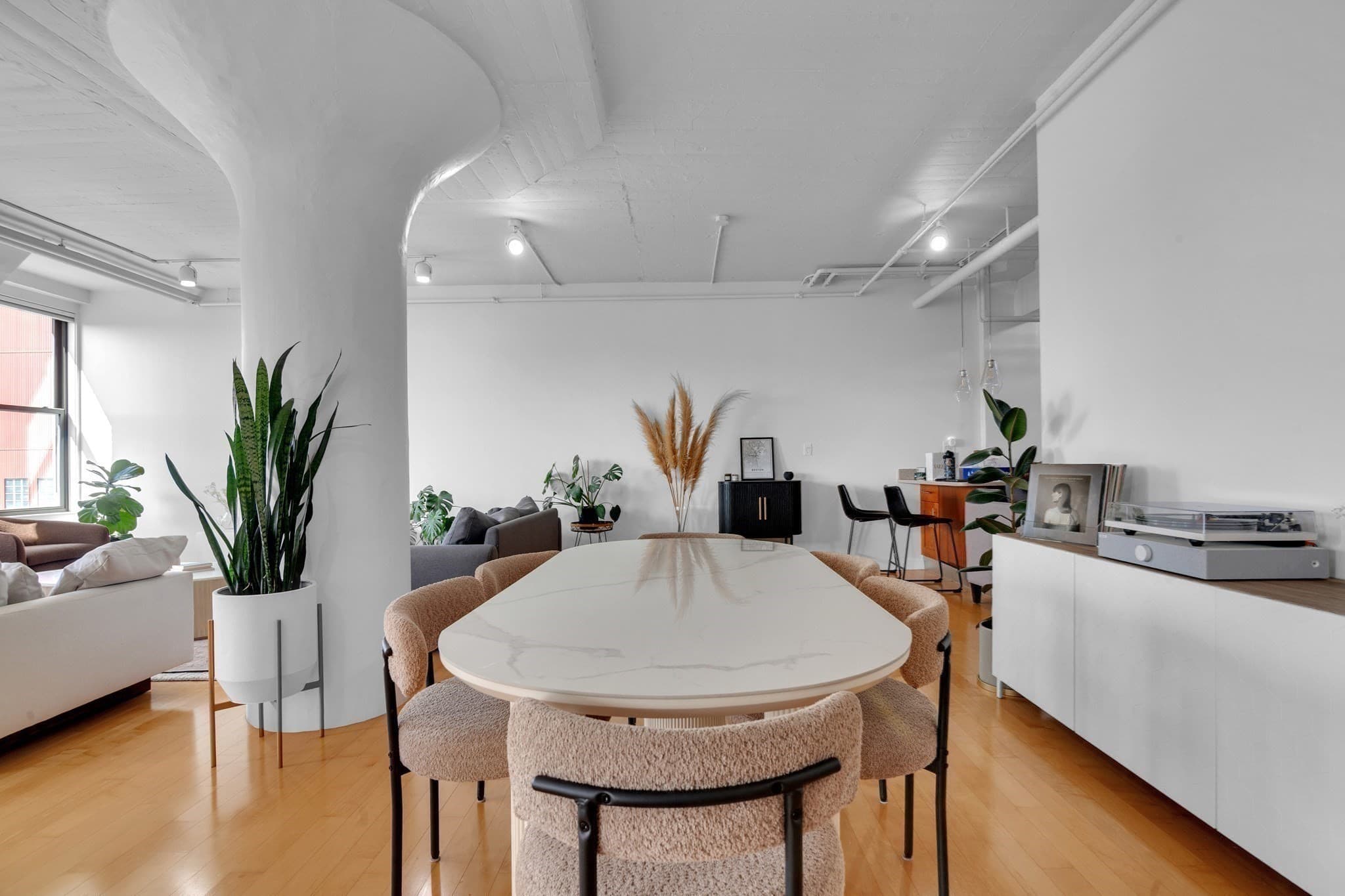 Condominium at 210 South Street # 4, Boston MA 02111, photo 27 of 37