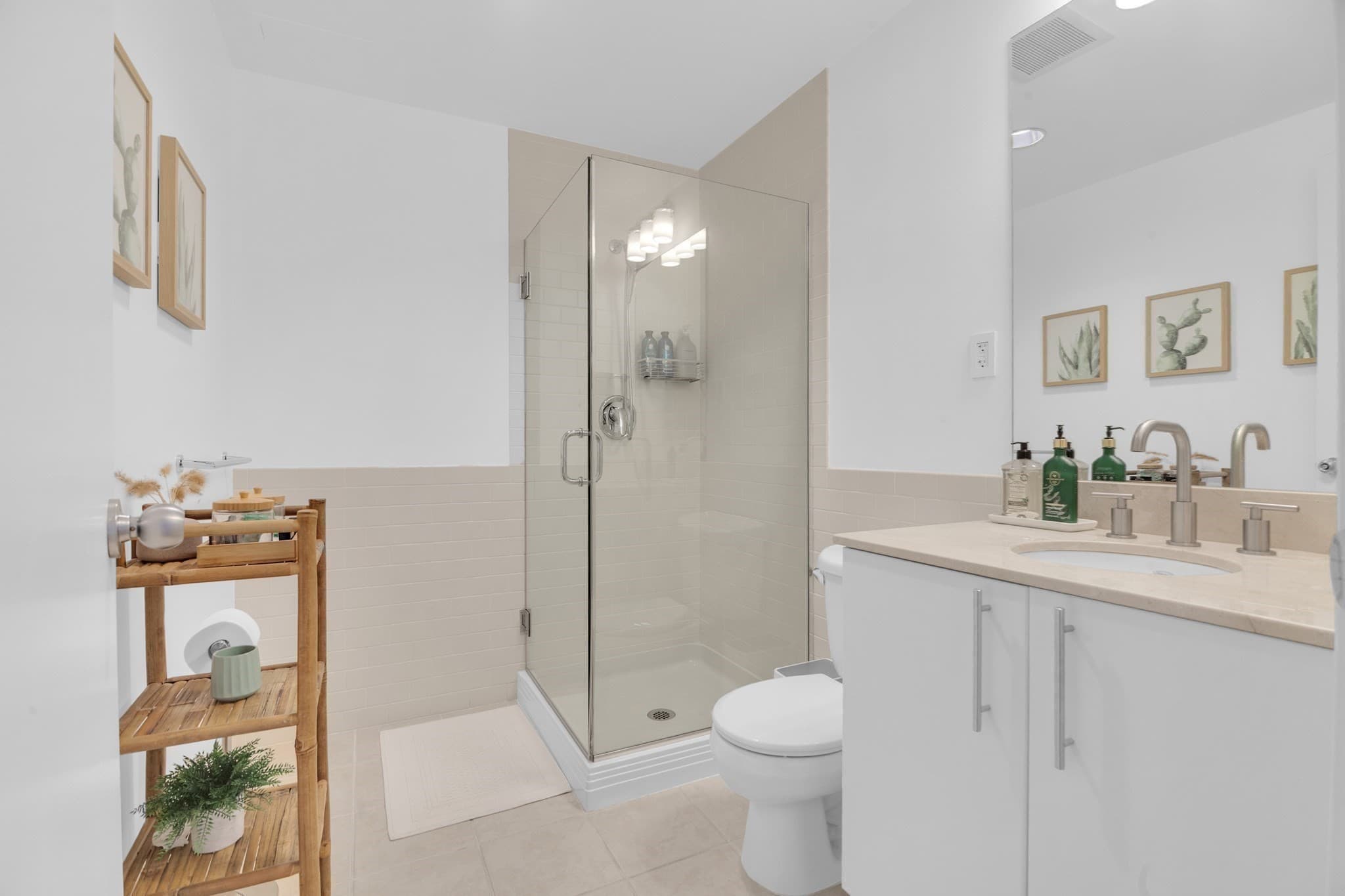 Condominium at 210 South Street # 4, Boston MA 02111, photo 5 of 37