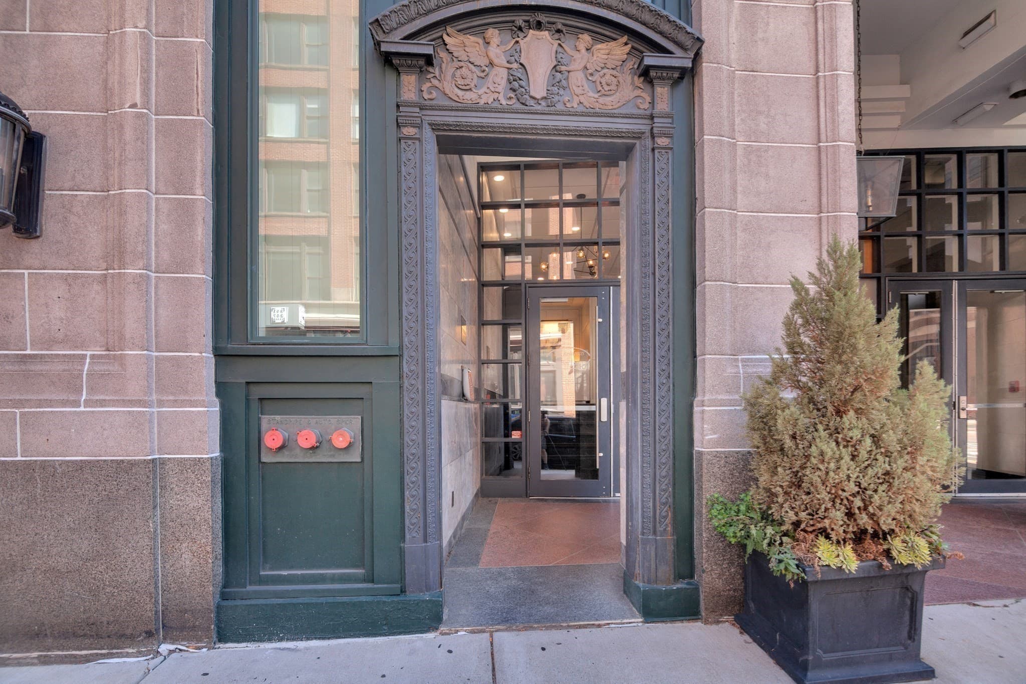 Condominium at 210 South Street # 4, Boston MA 02111, photo 34 of 37