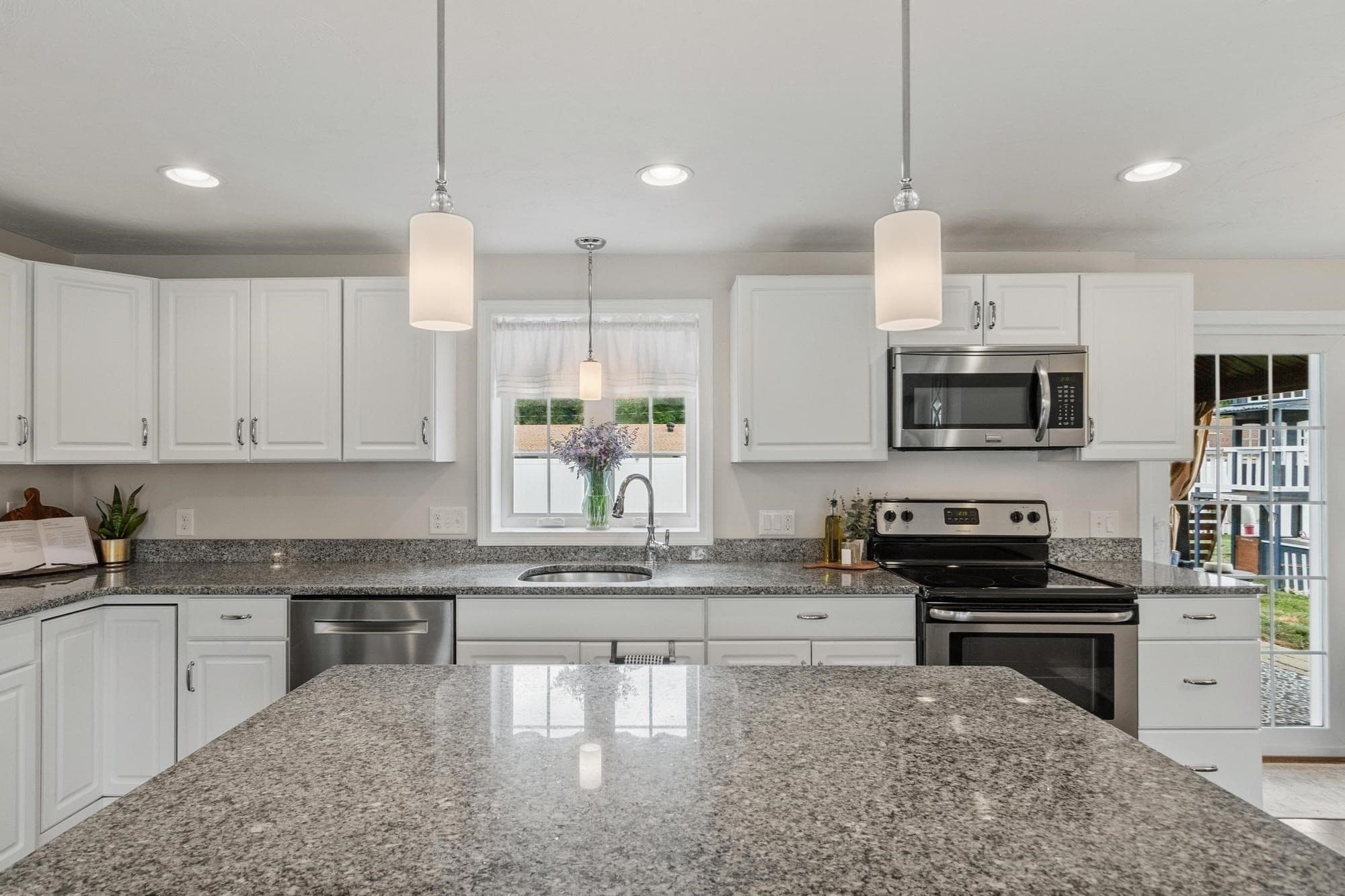 Single Family Residence at 37 Louise Road, Holbrook MA 02343, Holbrook, photo 9 of 42