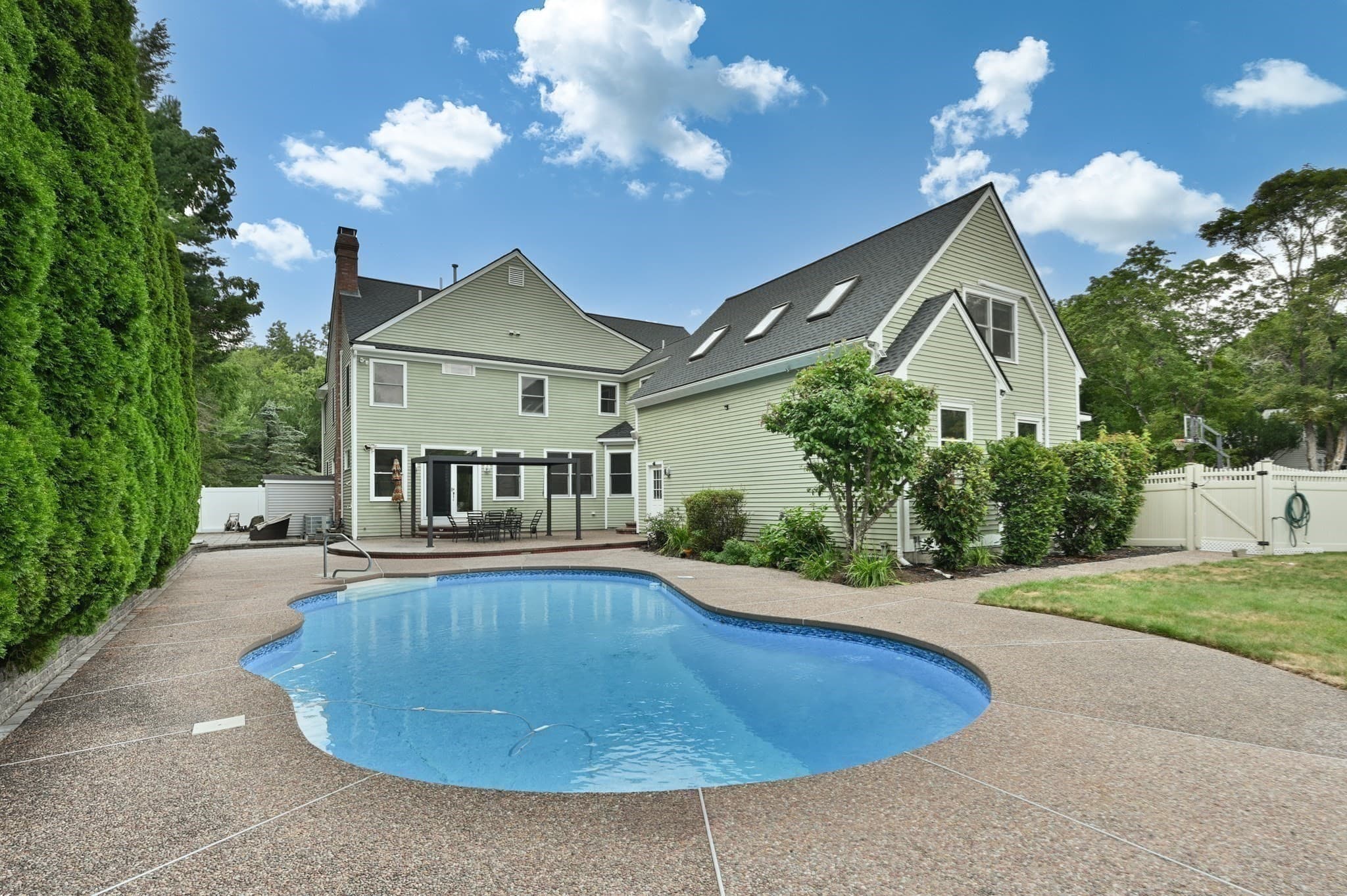 Single Family Residence at 2 Wild Meadow Ln, Natick MA 01760, Natick, photo 34 of 42