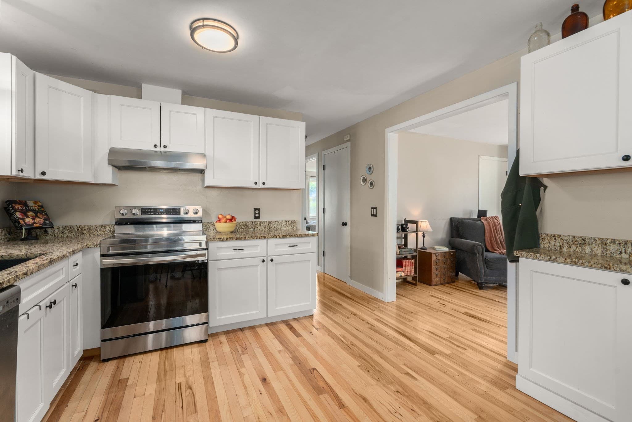 Single Family Residence at 89 Verdugo St, West Springfield MA 01089, West Springfield, photo 12 of 42