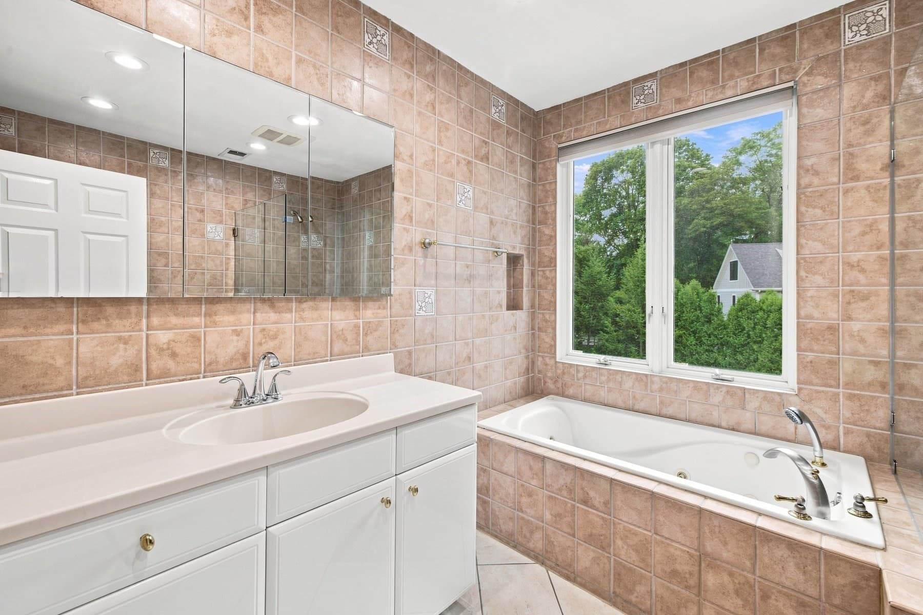 Single Family Residence at 829 Chestnut, Newton MA 02468, Newton, photo 19 of 36