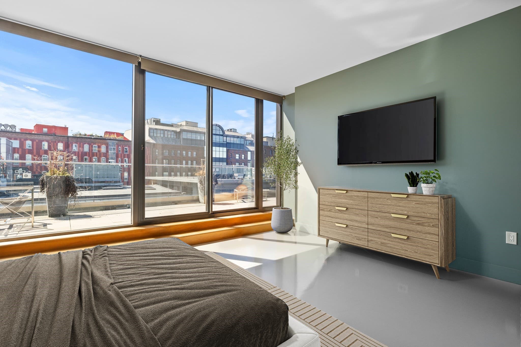 Condominium at 346 Congress St. # 701, Boston MA 02210, photo 12 of 27