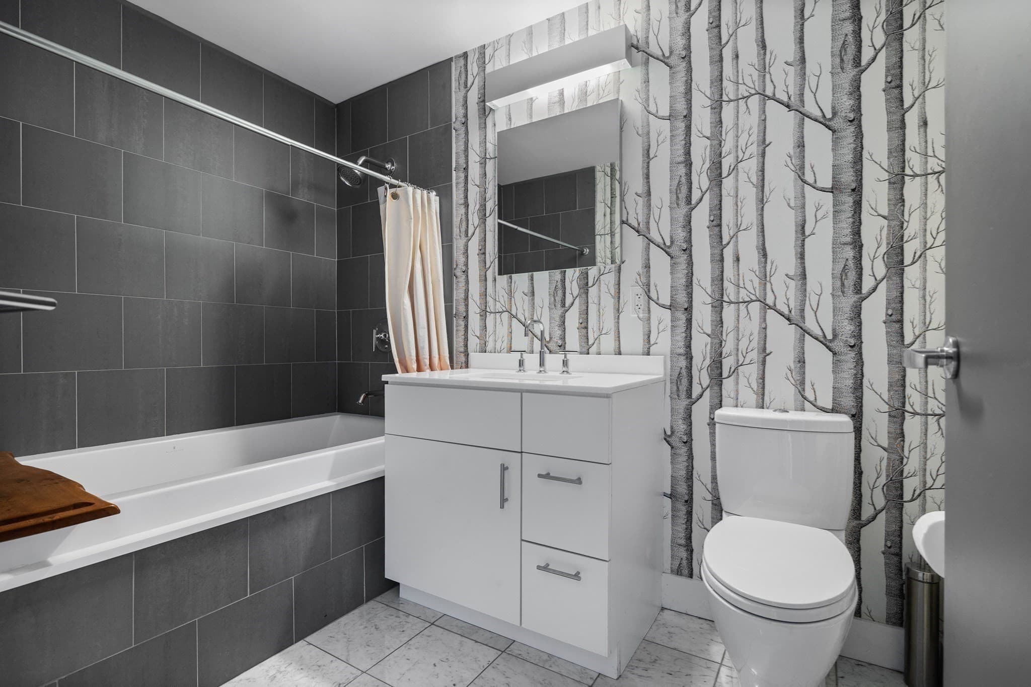 Condominium at 346 Congress St. # 701, Boston MA 02210, photo 18 of 27