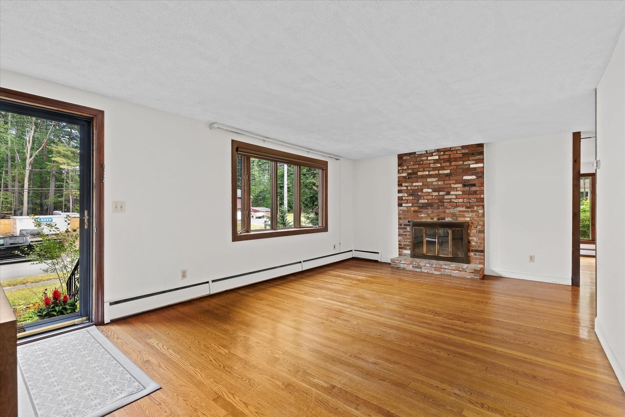 Single Family Residence at 22 Hillview Rd, North Reading MA 01864, North Reading, photo 5 of 38