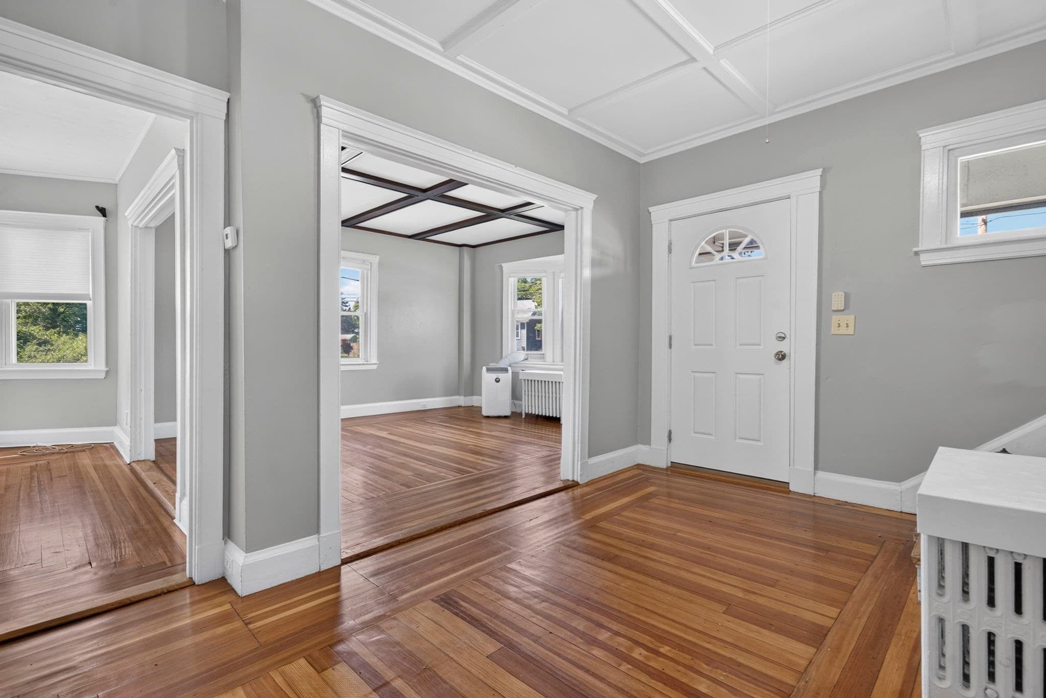 Single Family Residence at 121 Oakland St, Mansfield MA 02048, Mansfield, photo 7 of 36