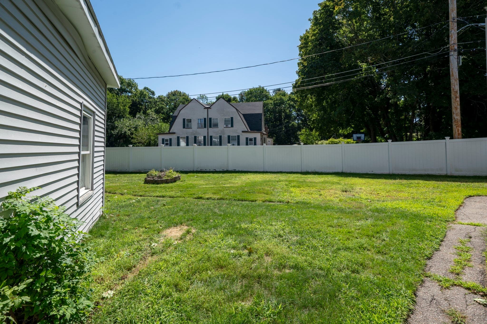Single Family Residence at 121 Oakland St, Mansfield MA 02048, Mansfield, photo 32 of 36