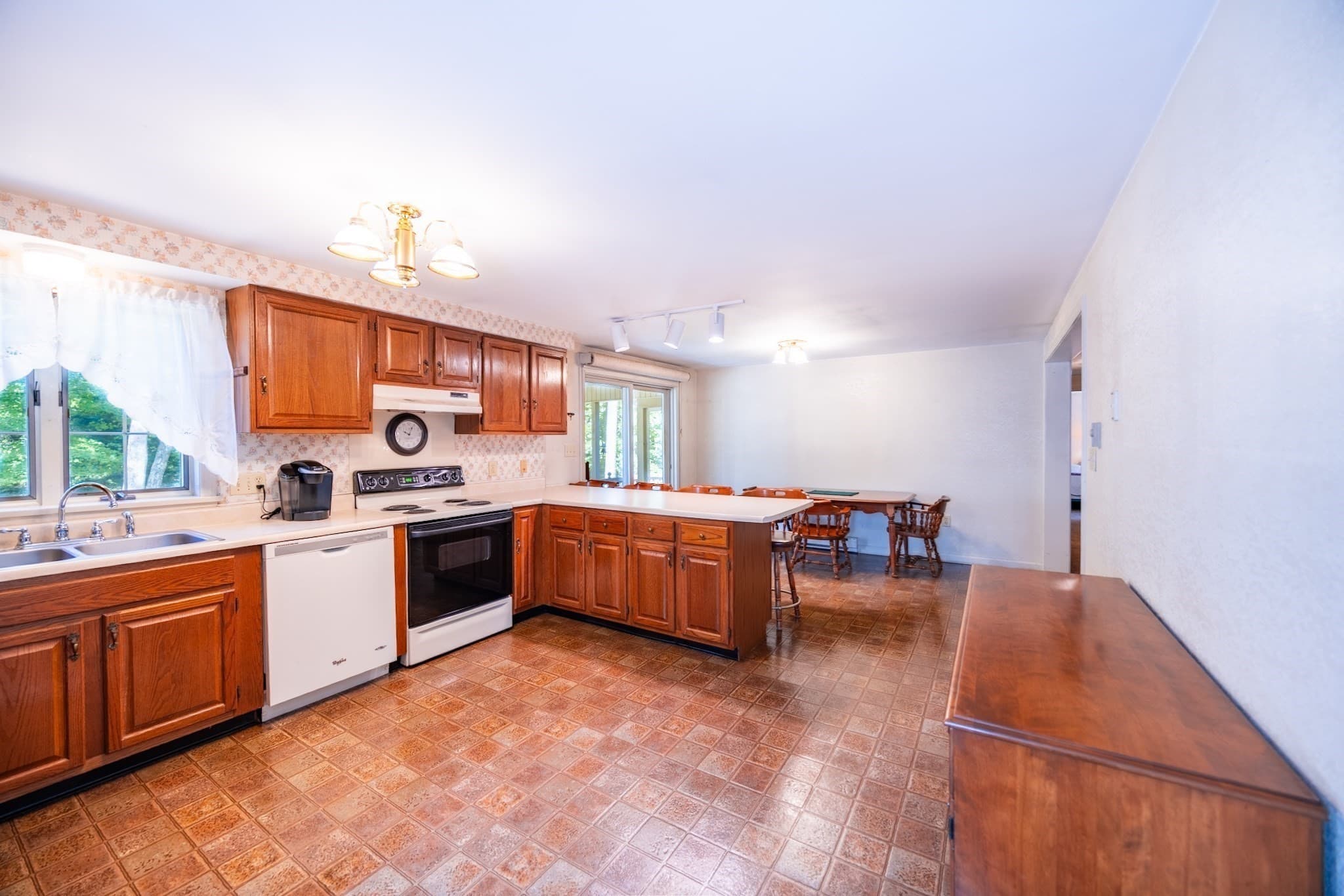 Single Family Residence at 155 Long Hill Rd, West Brookfield MA 01585, West Brookfield, photo 22 of 35