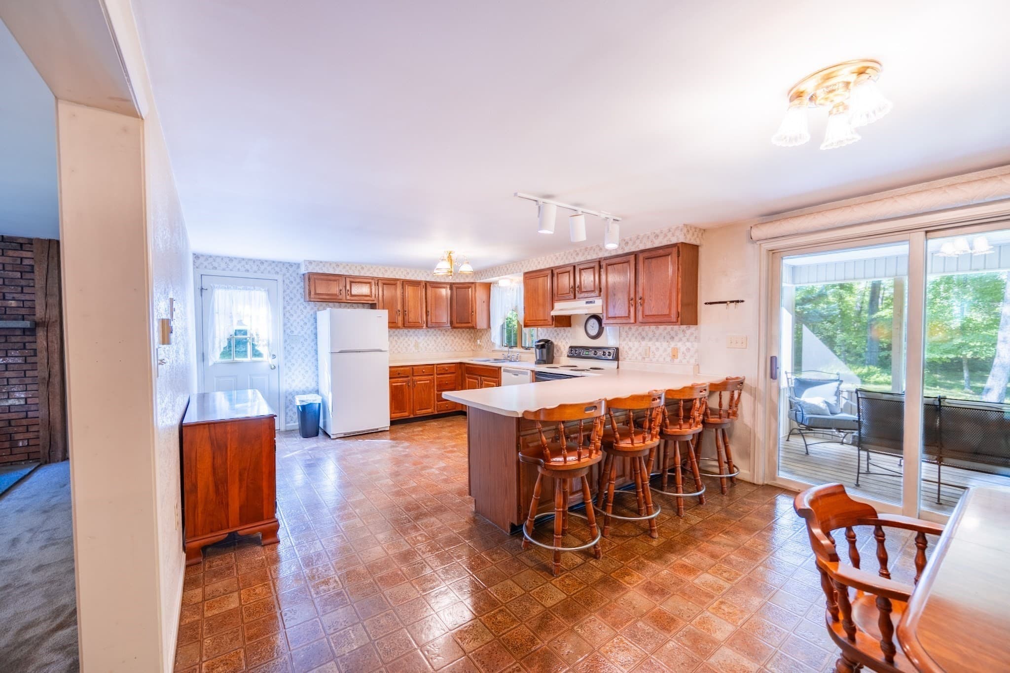 Single Family Residence at 155 Long Hill Rd, West Brookfield MA 01585, West Brookfield, photo 20 of 35