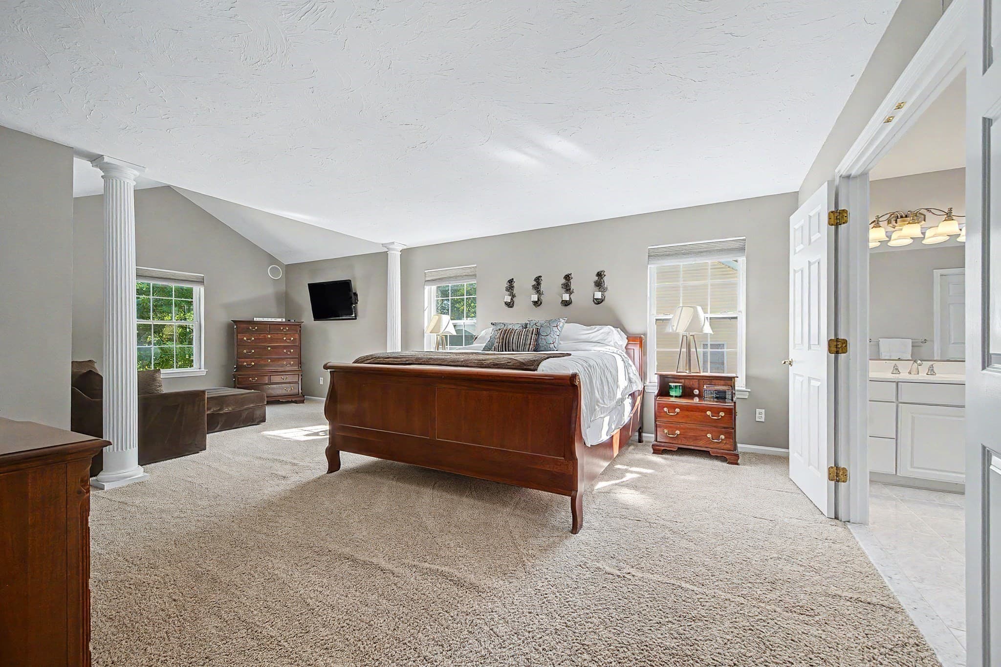 Single Family Residence at 8 Southwood Dr # 8, Southborough MA 01772, Southborough, photo 23 of 41
