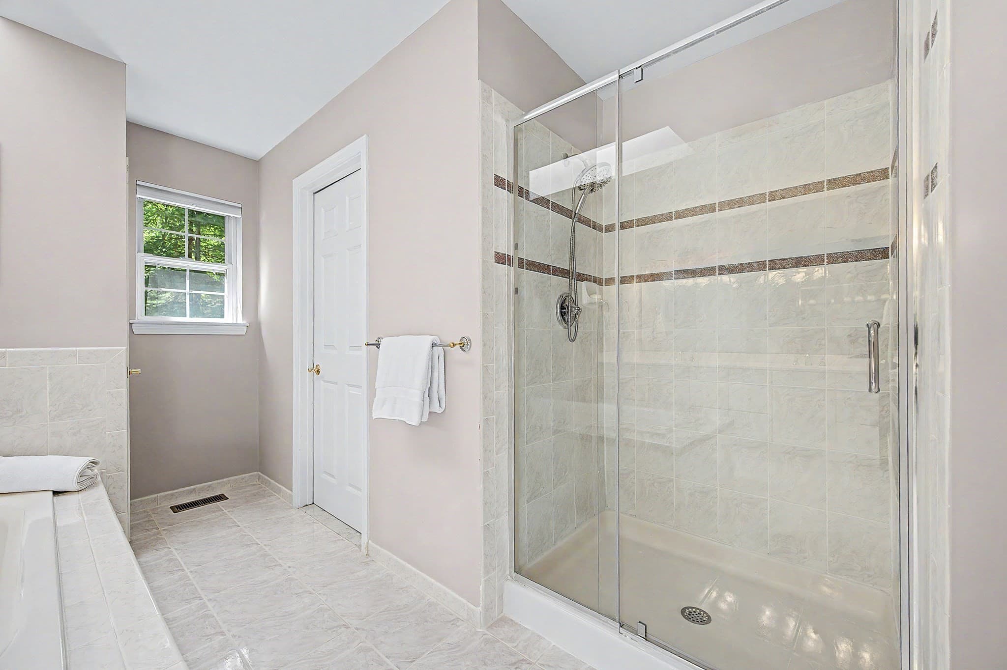 Single Family Residence at 8 Southwood Dr # 8, Southborough MA 01772, Southborough, photo 27 of 41