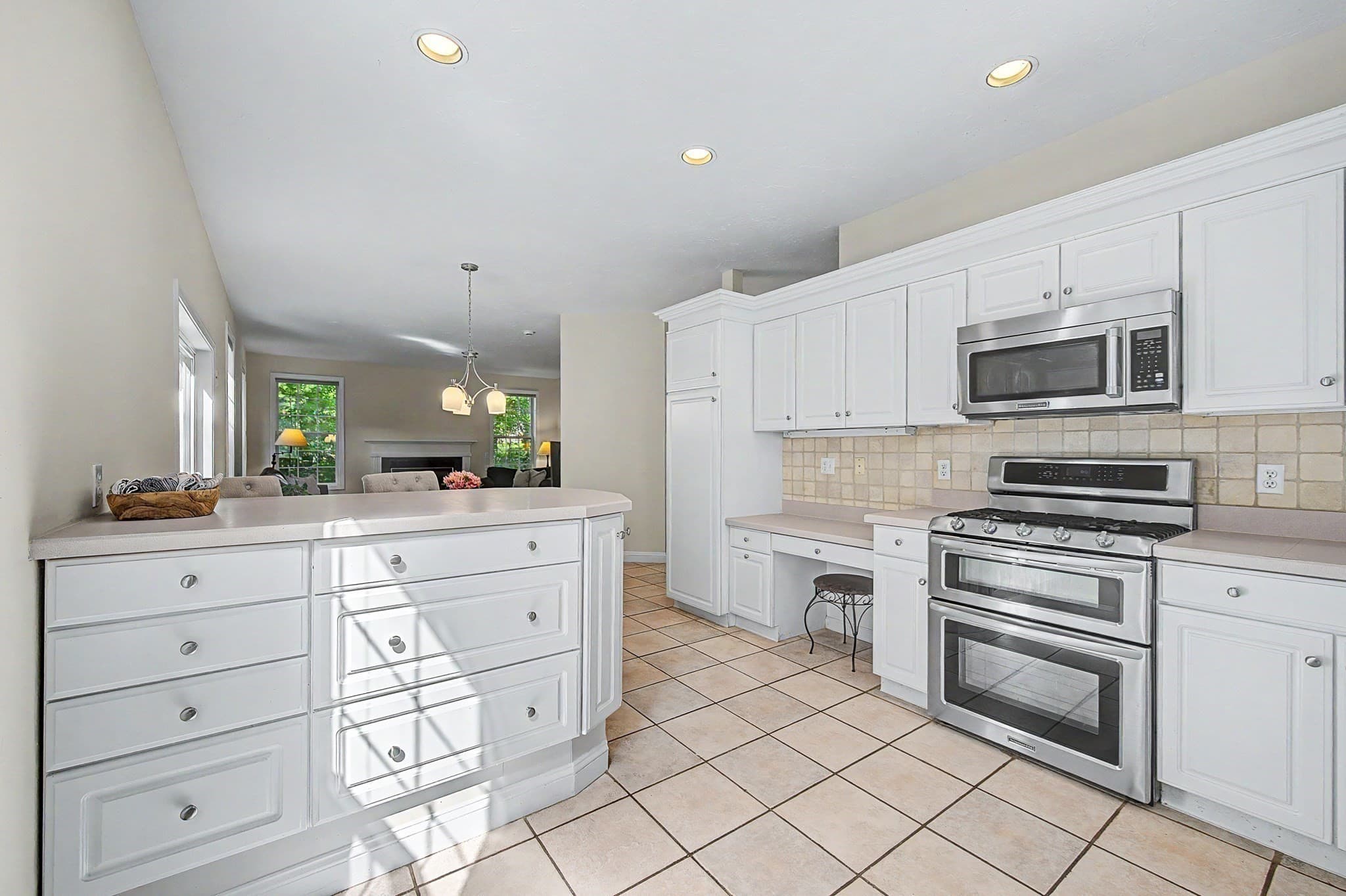 Single Family Residence at 8 Southwood Dr # 8, Southborough MA 01772, Southborough, photo 13 of 41