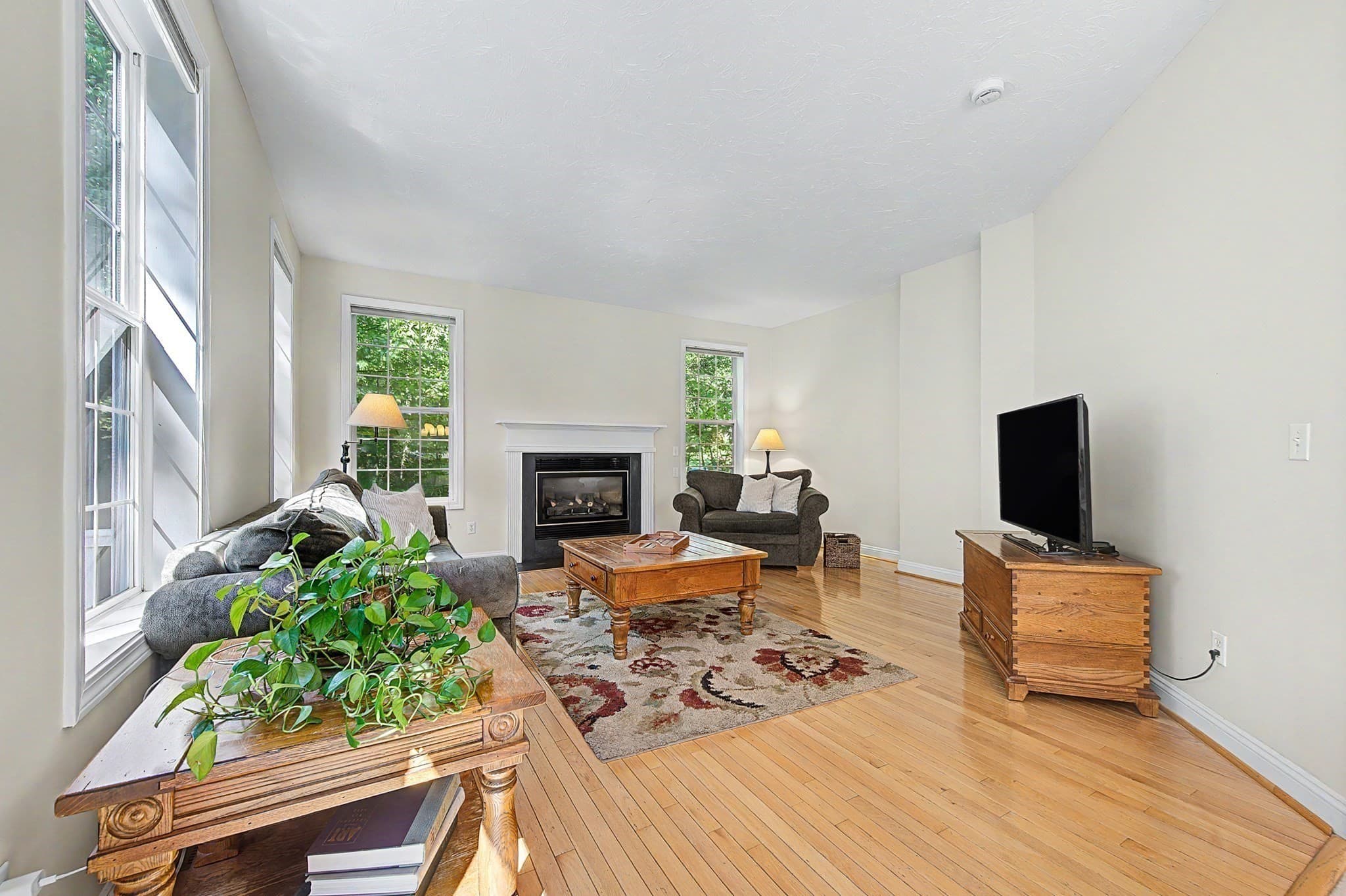Single Family Residence at 8 Southwood Dr # 8, Southborough MA 01772, Southborough, photo 5 of 41