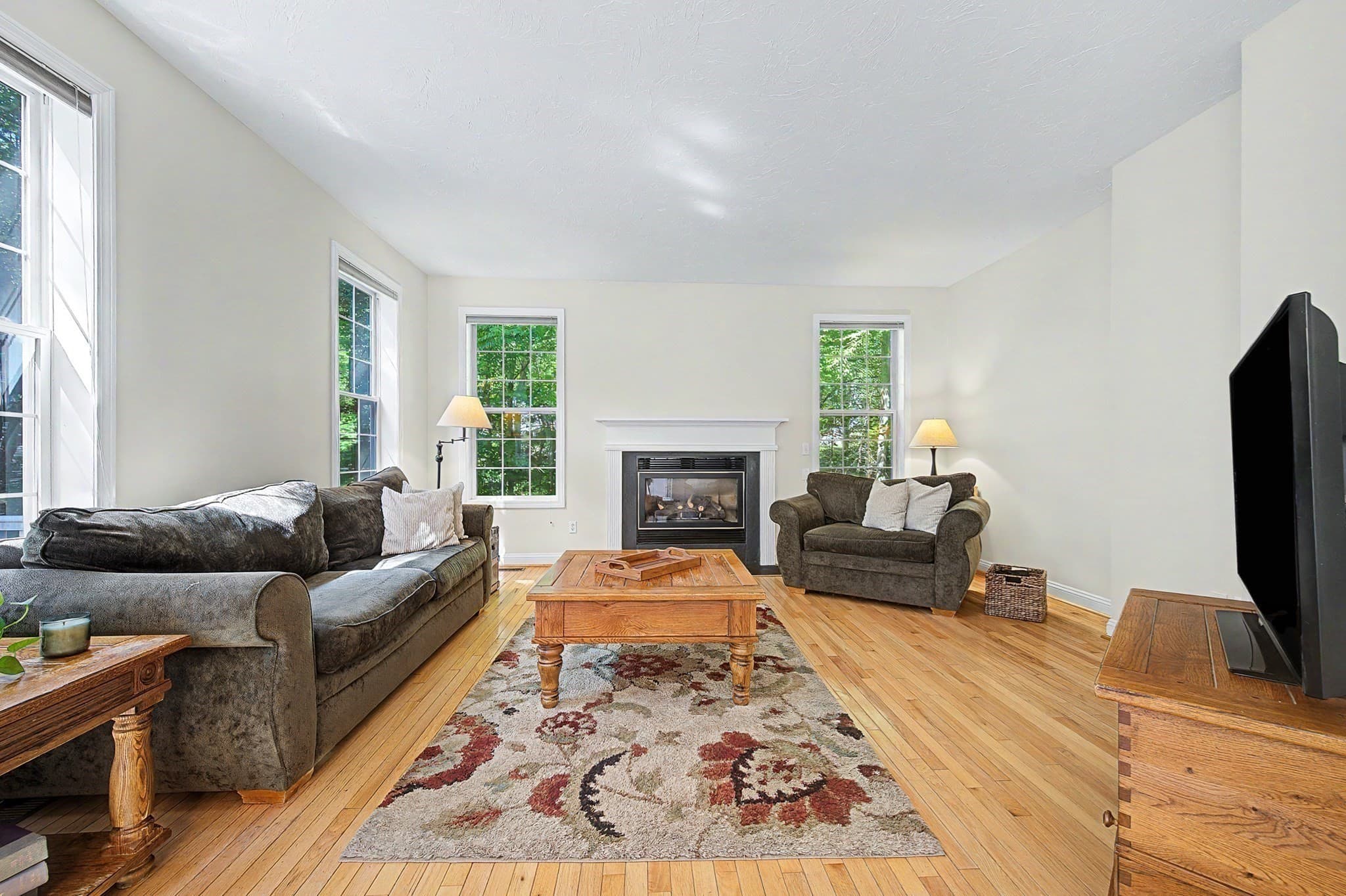 Single Family Residence at 8 Southwood Dr # 8, Southborough MA 01772, Southborough, photo 4 of 41
