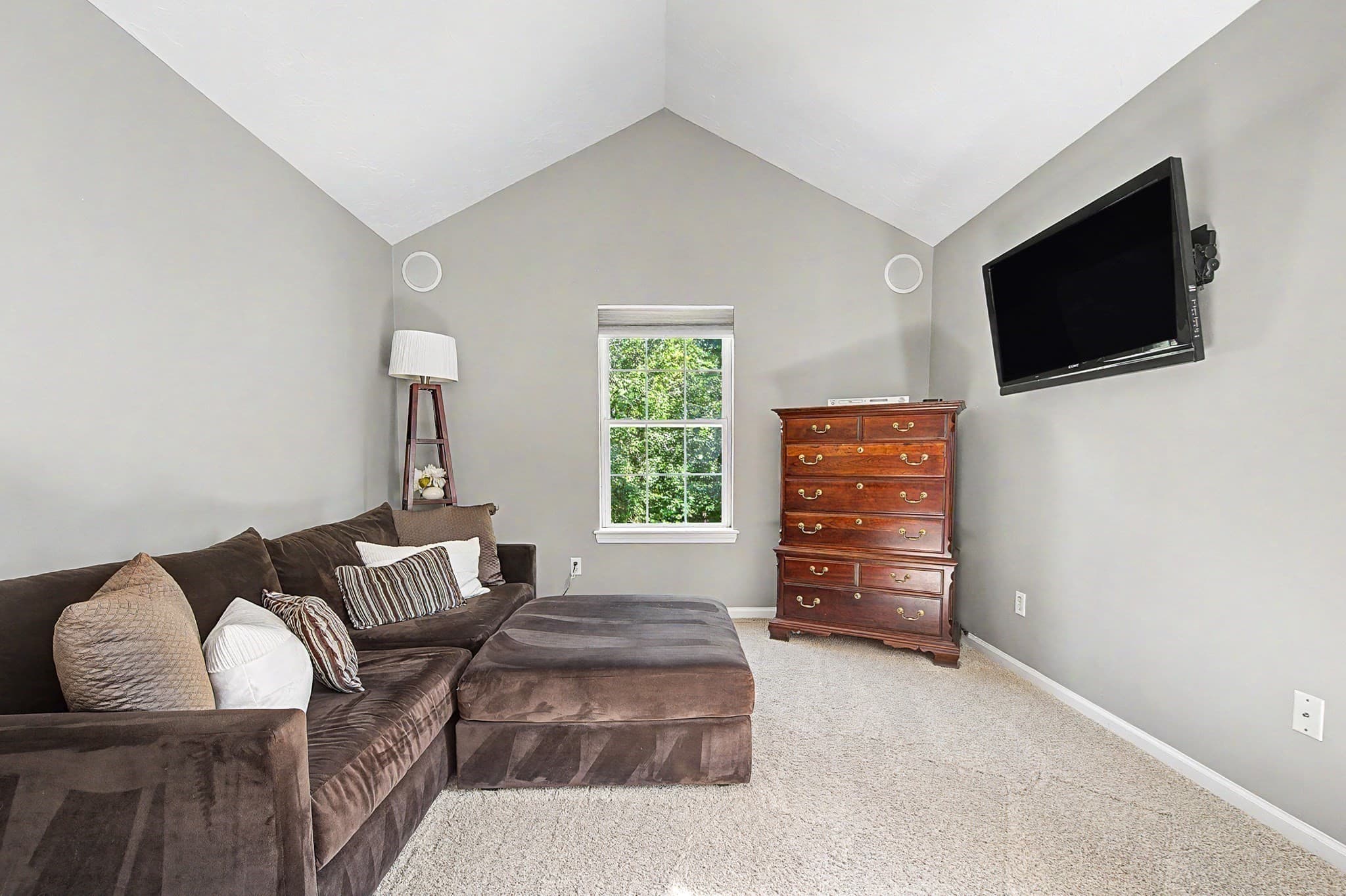 Single Family Residence at 8 Southwood Dr # 8, Southborough MA 01772, Southborough, photo 25 of 41