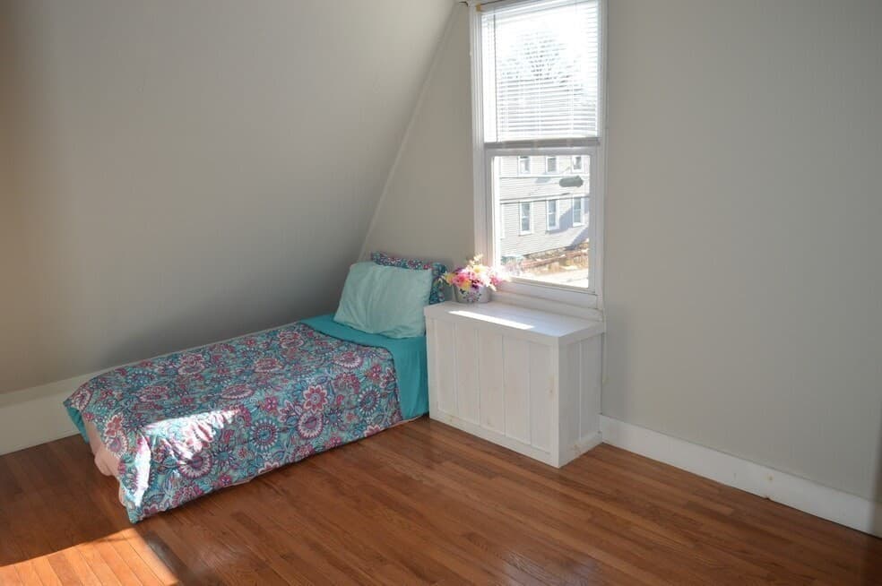 2 Family - 2 Units Side by Side at 444 Putnam Hill Rd, Sutton MA 01590, photo 23 of 24
