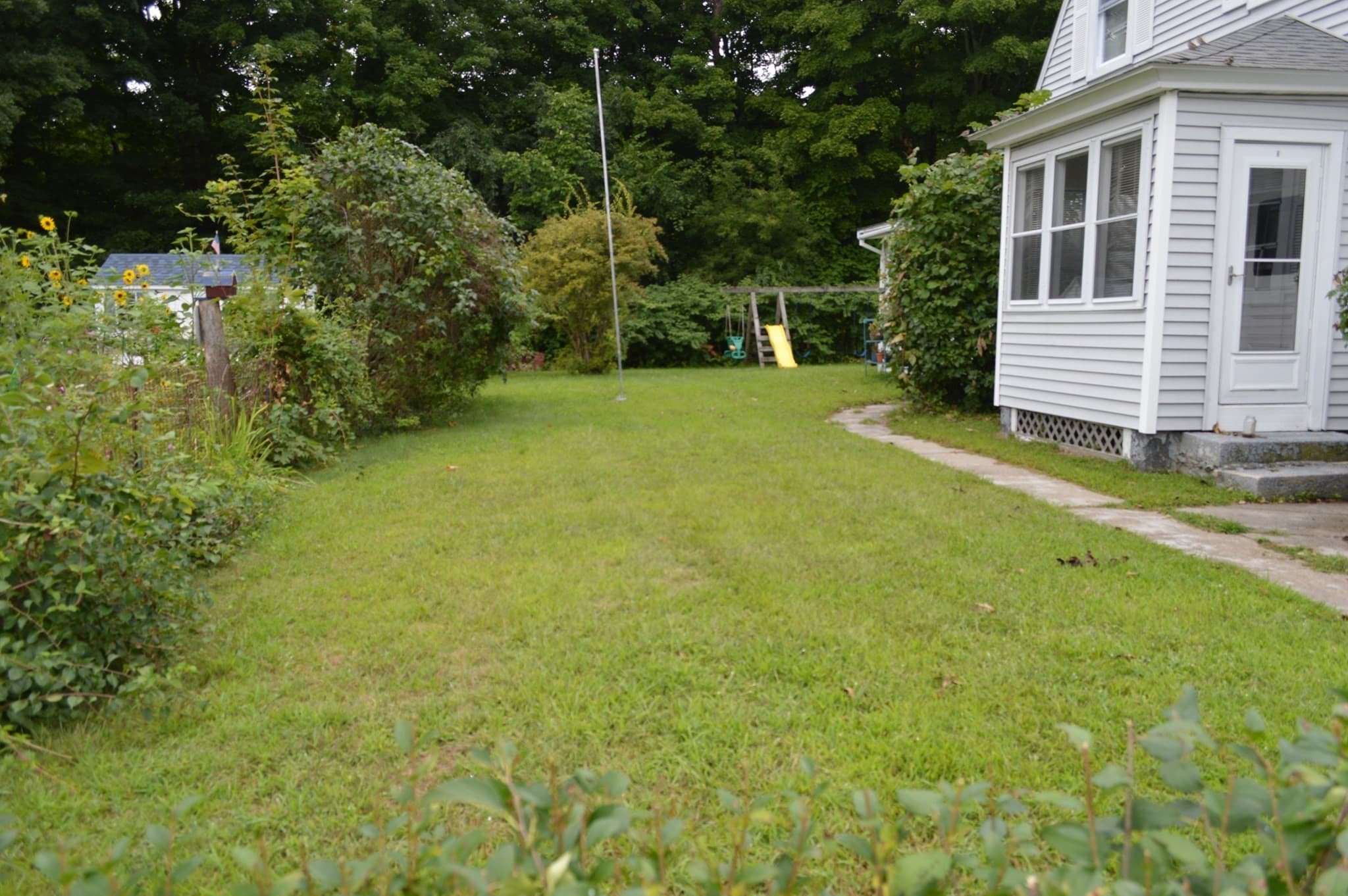 2 Family - 2 Units Side by Side at 444 Putnam Hill Rd, Sutton MA 01590, photo 3 of 24