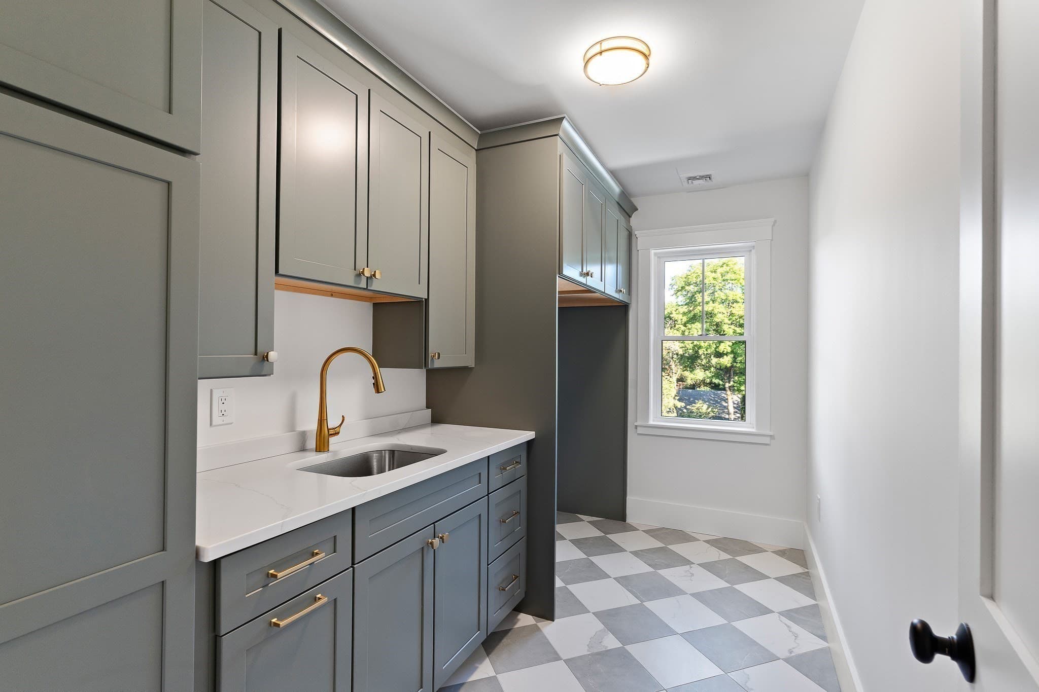 Single Family Residence at 30 Willowdale Rd, Winchester MA 01890, Winchester, photo 19 of 41