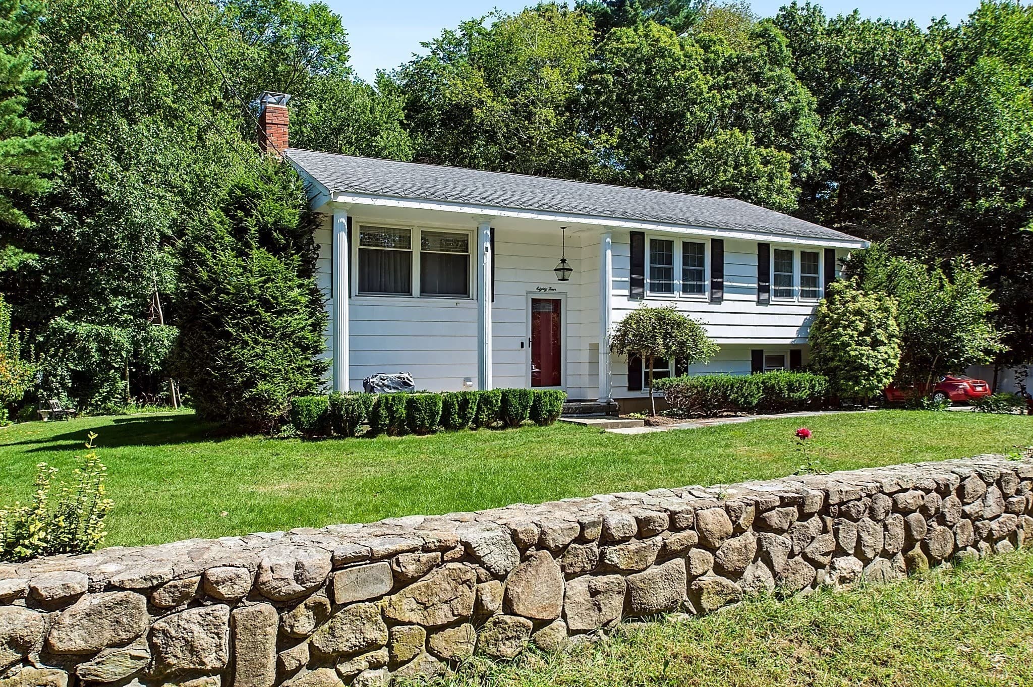 Single Family Residence at 84 Lincoln St, West Bridgewater MA 02379, West Bridgewater, photo 3 of 36