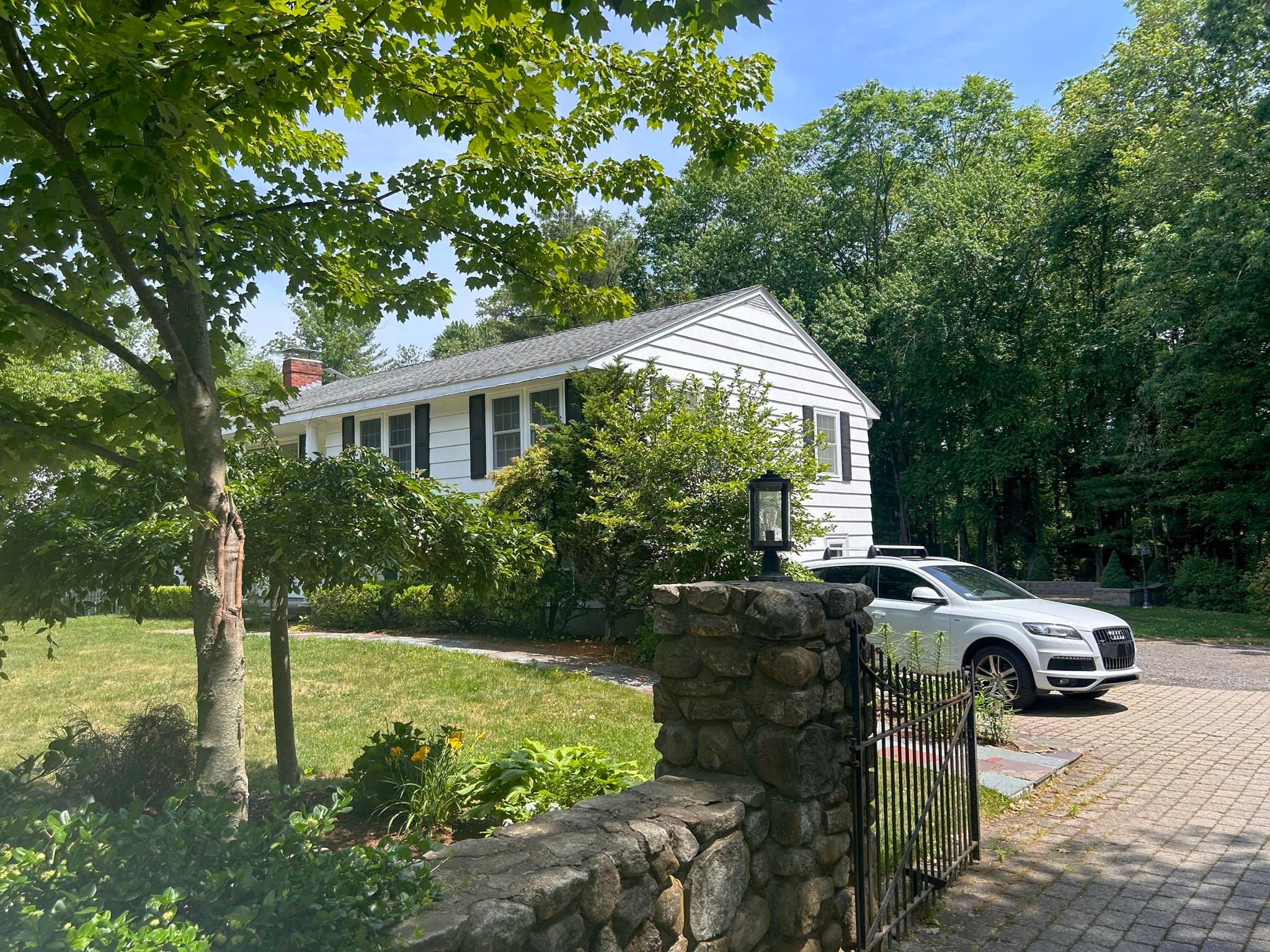 Single Family Residence at 84 Lincoln St, West Bridgewater MA 02379, West Bridgewater, photo 4 of 36