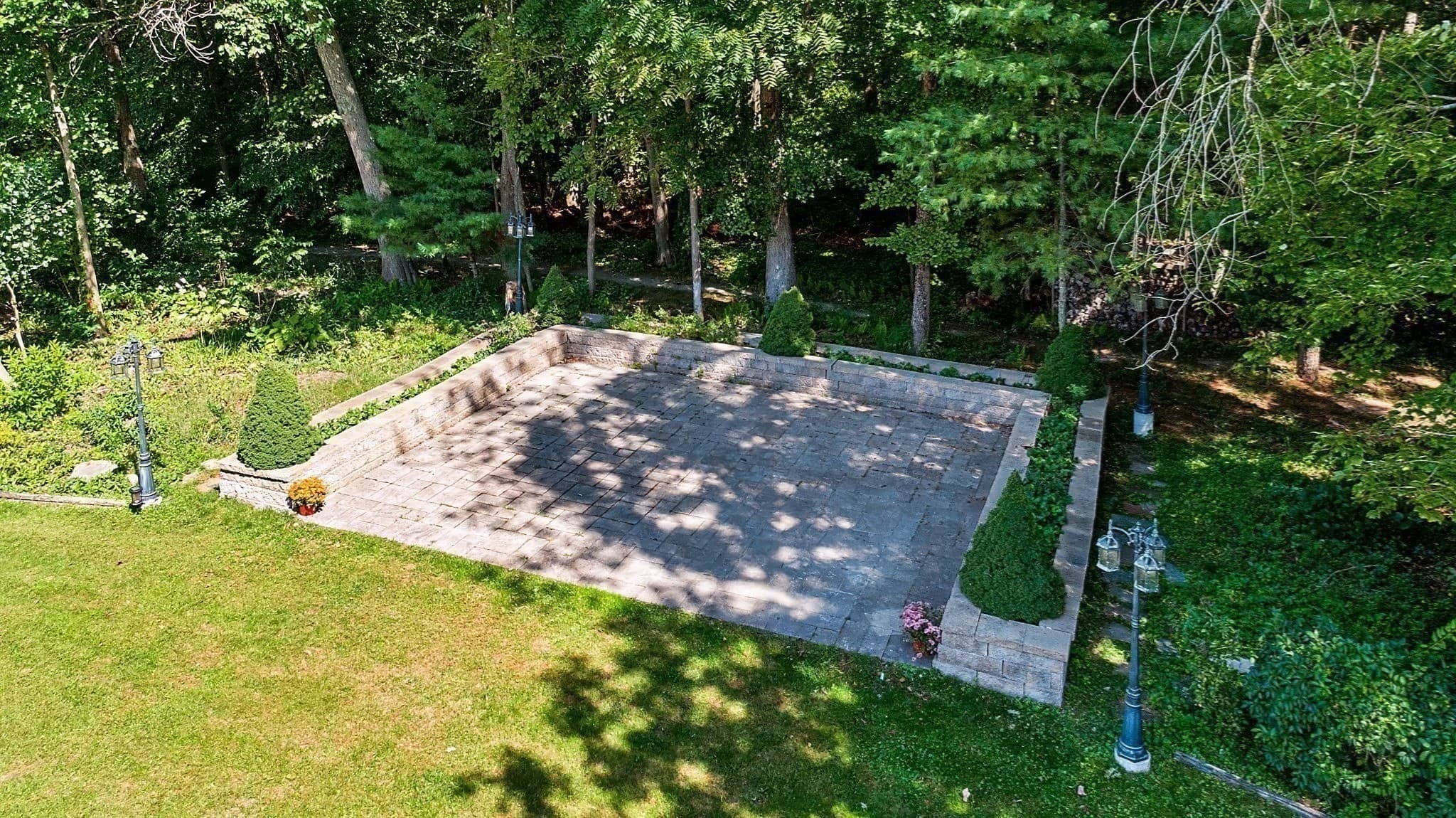 Single Family Residence at 84 Lincoln St, West Bridgewater MA 02379, West Bridgewater, photo 8 of 36