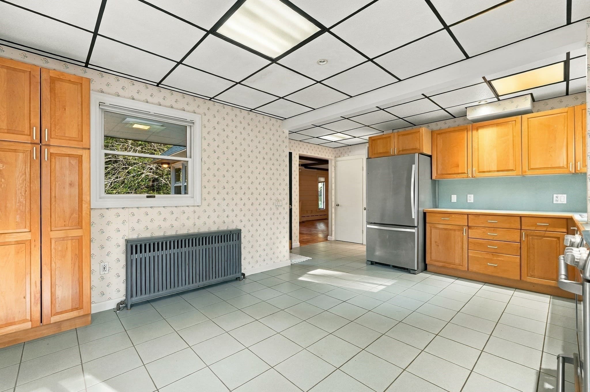 Single Family Residence at 14 Crooked River Rd, Wareham MA 02571, Wareham, photo 5 of 42