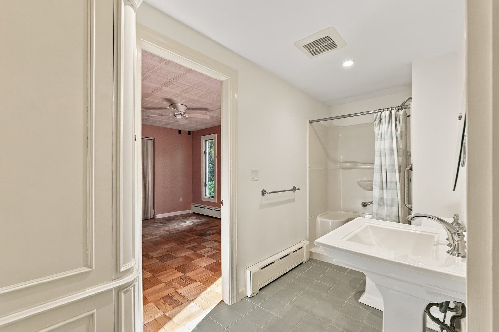 Single Family Residence at 14 Crooked River Rd, Wareham MA 02571, Wareham, photo 10 of 42