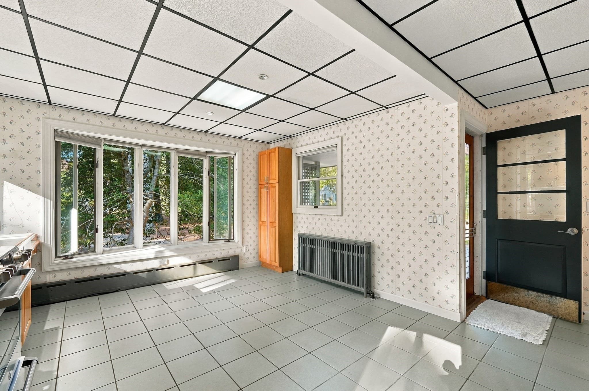 Single Family Residence at 14 Crooked River Rd, Wareham MA 02571, Wareham, photo 4 of 42