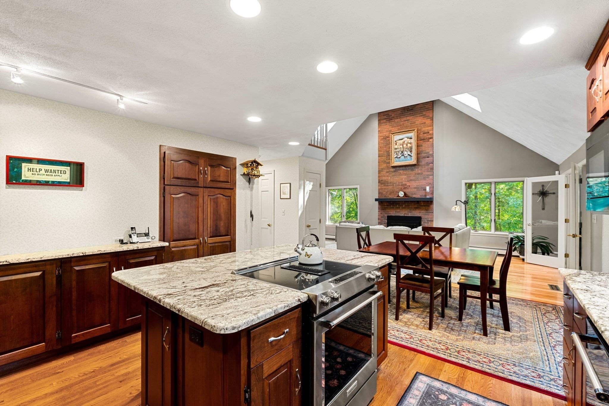 Single Family Residence at 1 Breckenridge Road, North Andover MA 01845, North Andover, photo 10 of 41