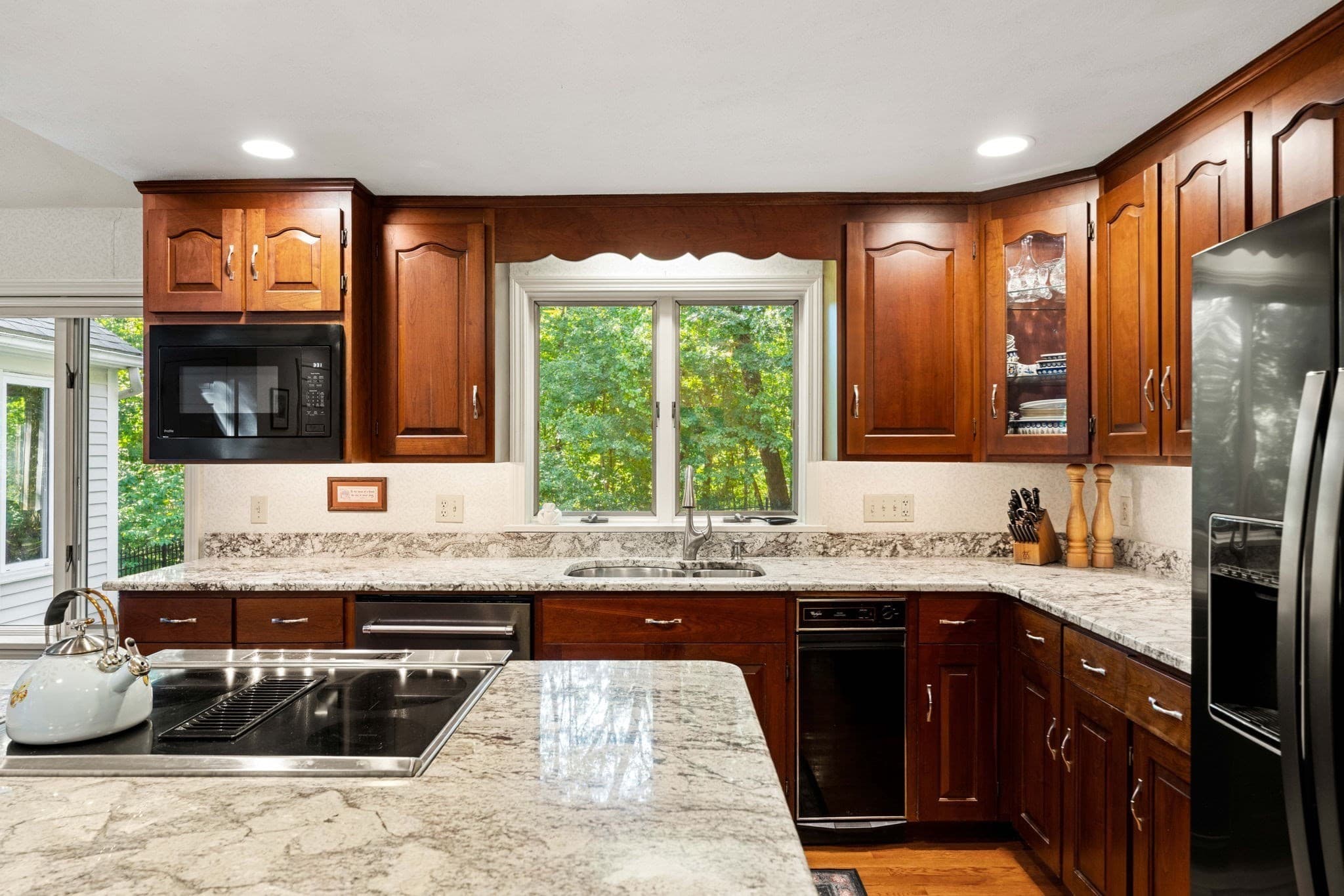 Single Family Residence at 1 Breckenridge Road, North Andover MA 01845, North Andover, photo 11 of 41