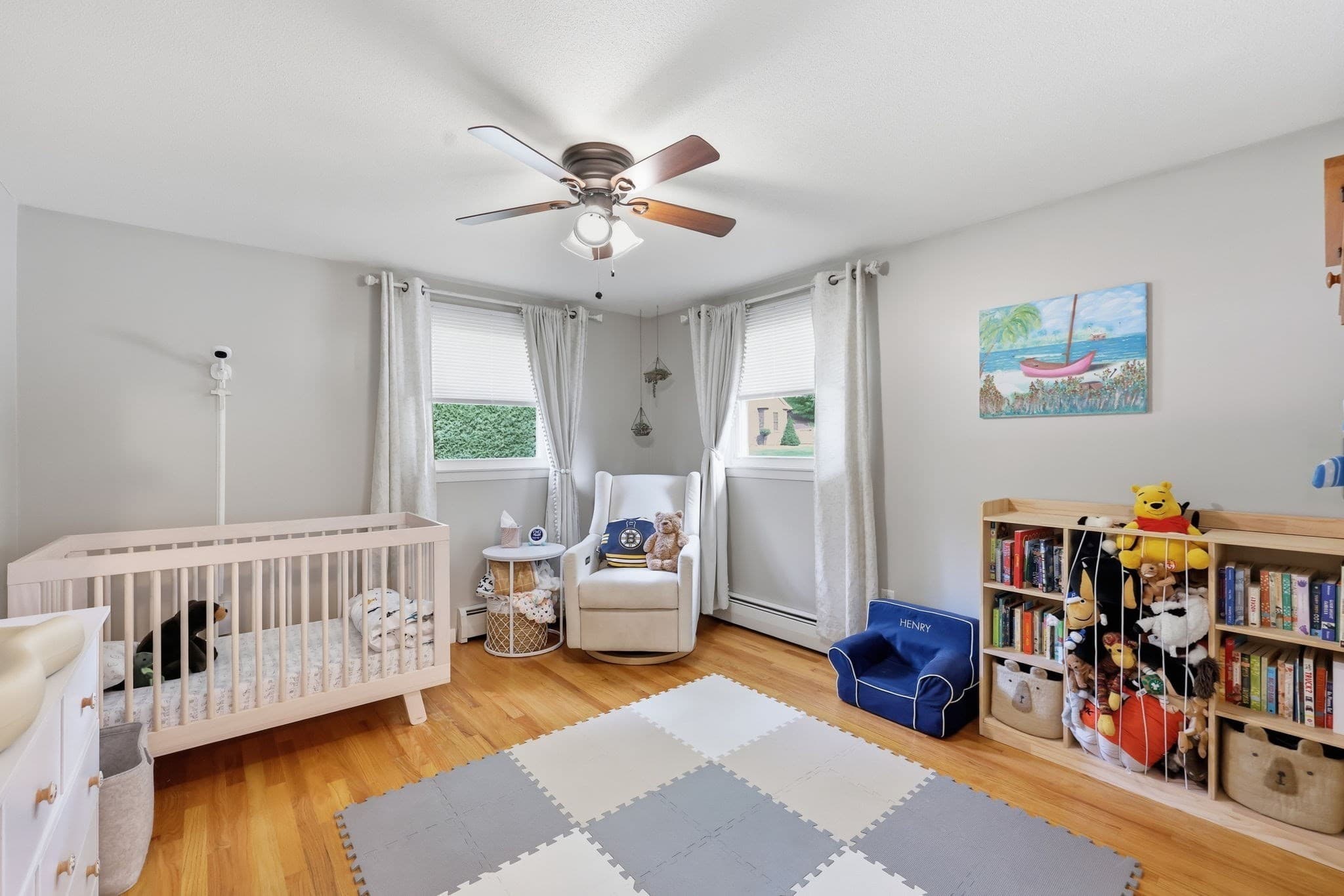 Single Family Residence at 393 Cherry St, Holyoke MA 01040, Holyoke, photo 12 of 28