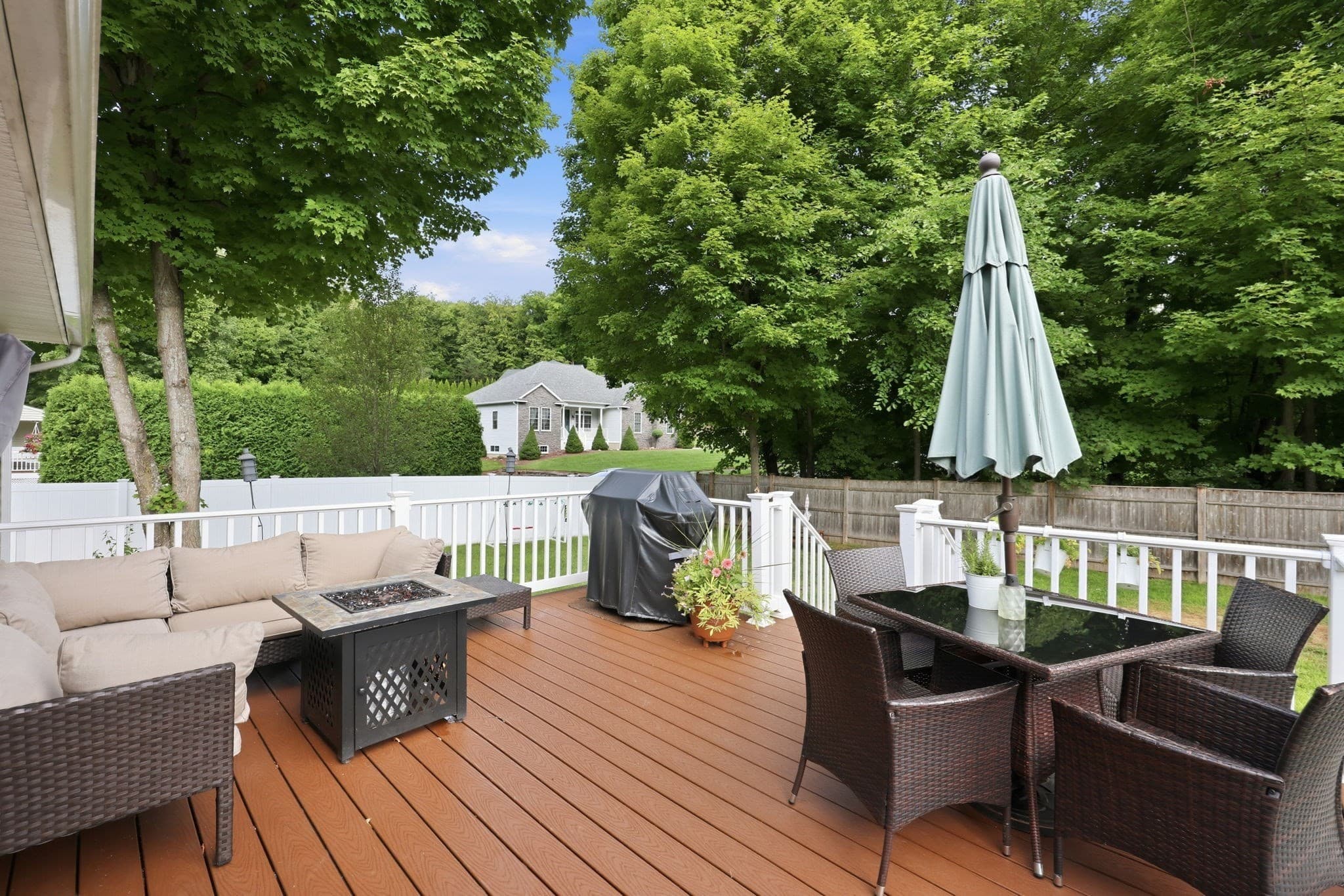 Single Family Residence at 393 Cherry St, Holyoke MA 01040, Holyoke, photo 22 of 28