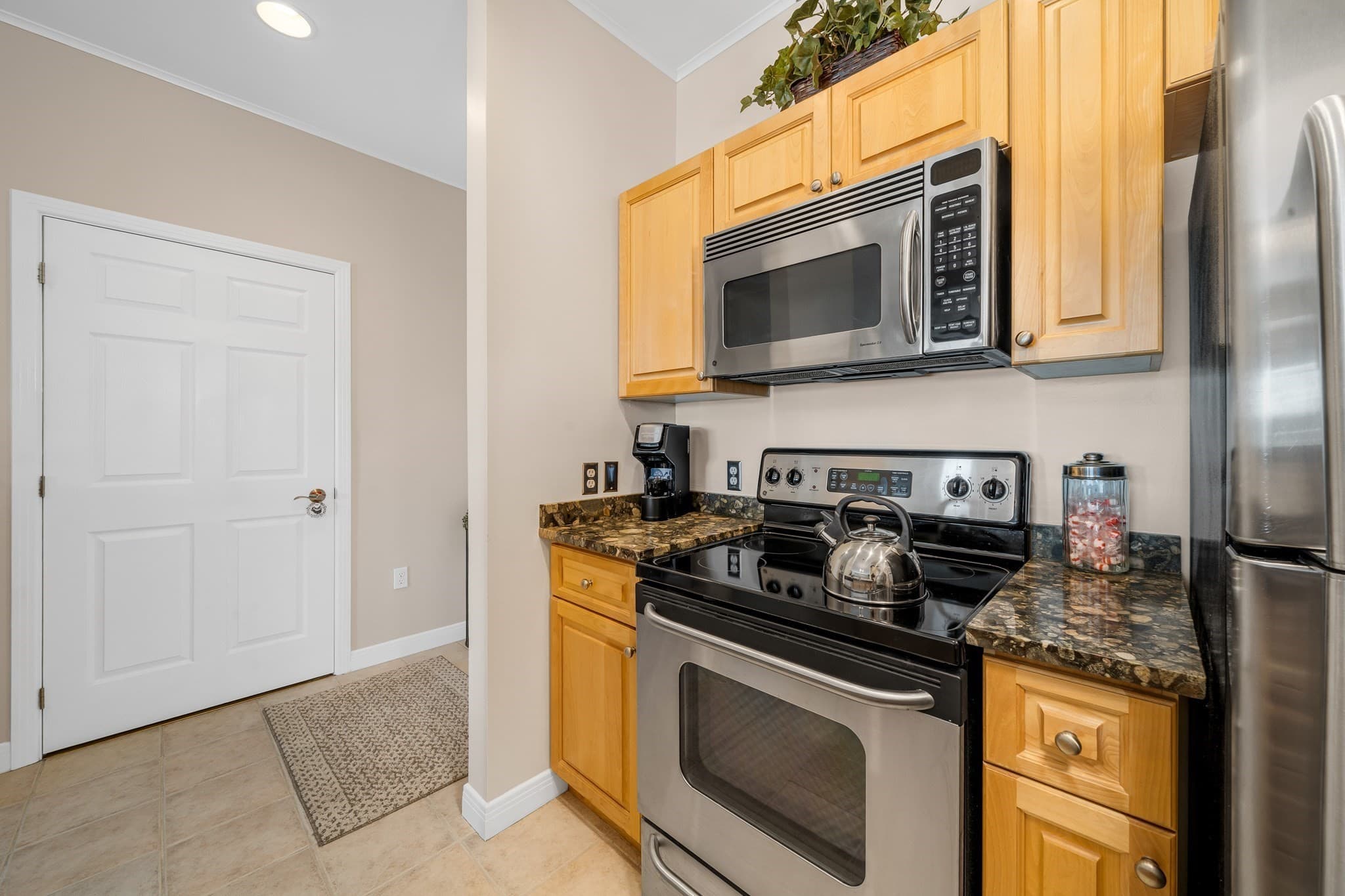Condominium at 8 Walnut St # 418, Peabody MA 01960, Peabody, photo 27 of 37