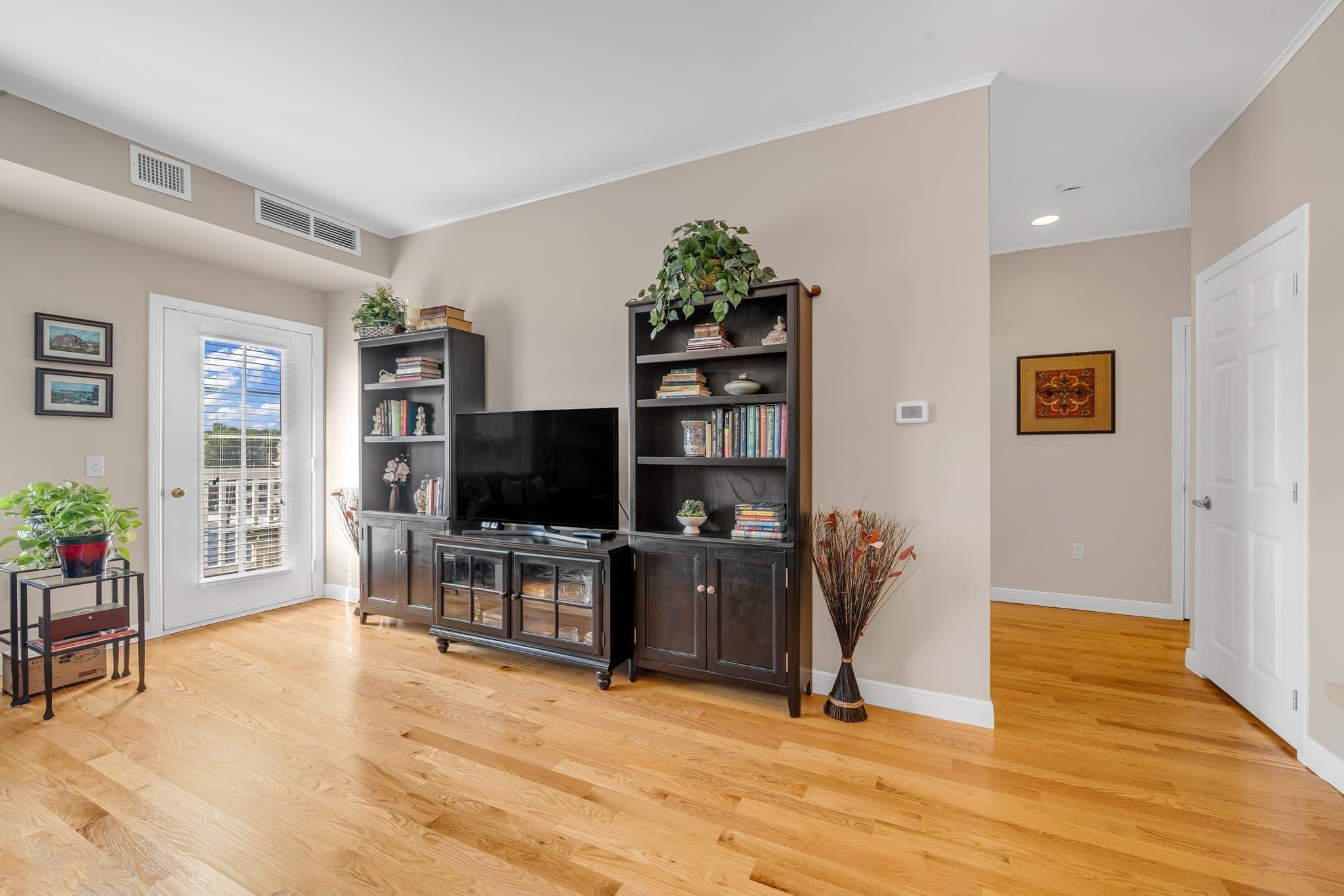 Condominium at 8 Walnut St # 418, Peabody MA 01960, Peabody, photo 6 of 37