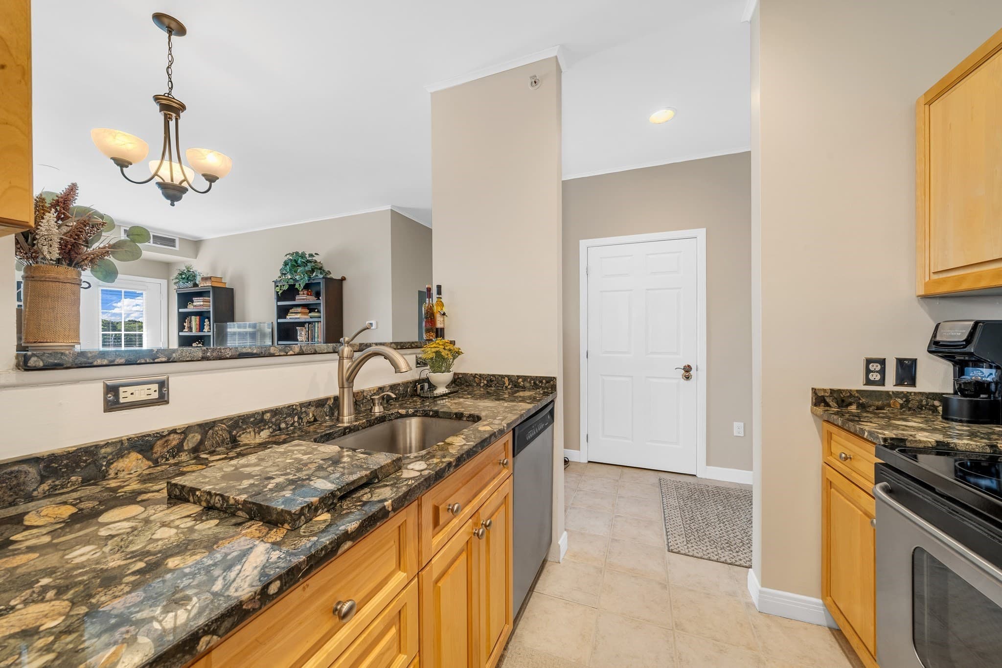 Condominium at 8 Walnut St # 418, Peabody MA 01960, Peabody, photo 26 of 37