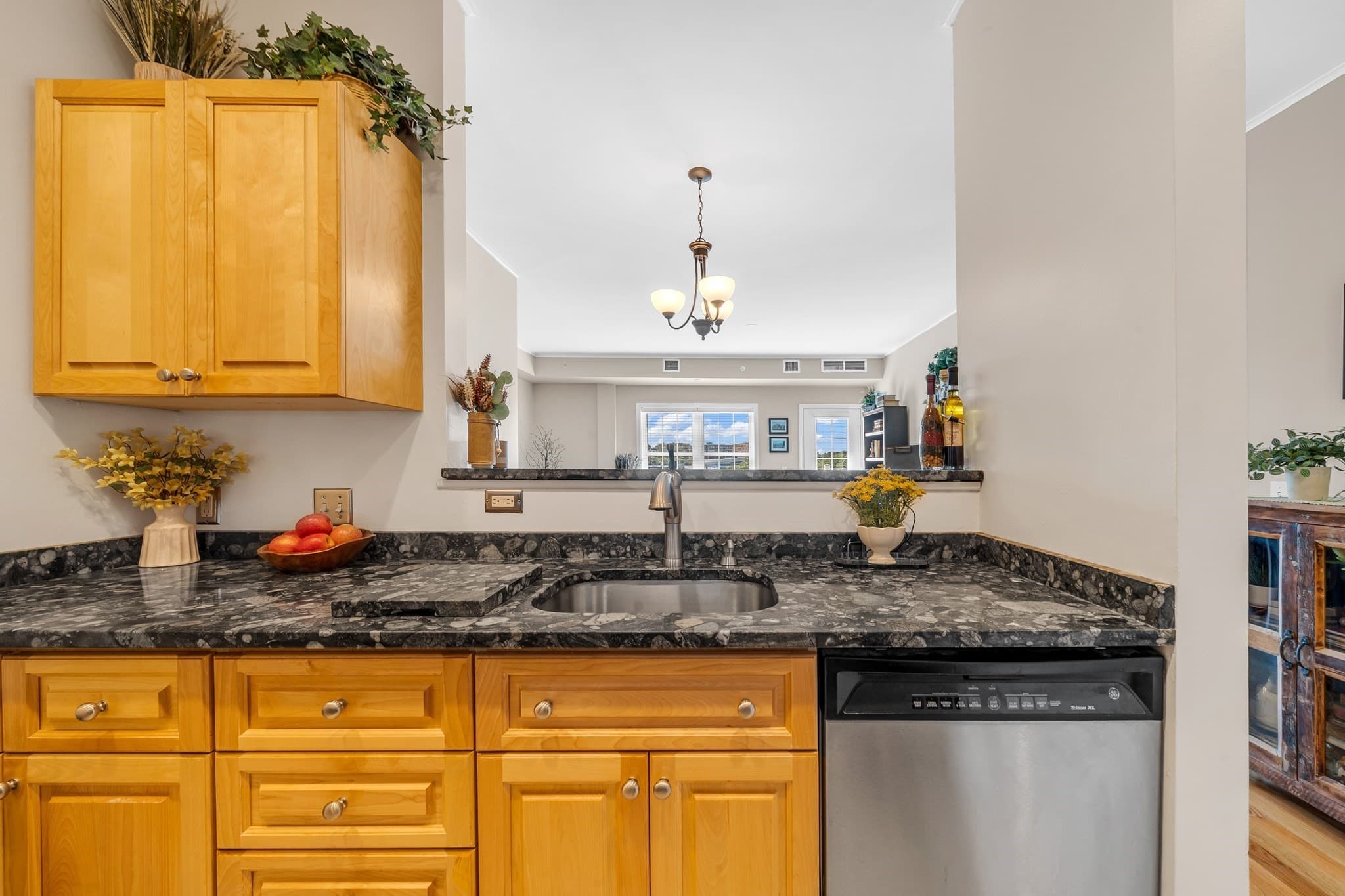 Condominium at 8 Walnut St # 418, Peabody MA 01960, Peabody, photo 28 of 37