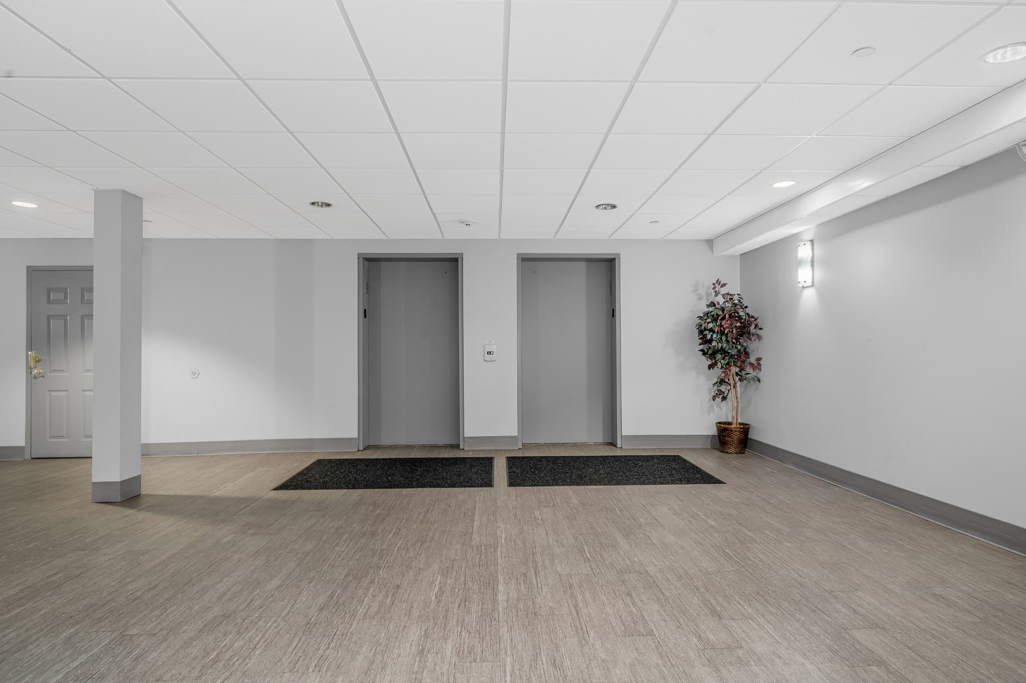 Condominium at 8 Walnut St # 418, Peabody MA 01960, Peabody, photo 33 of 37