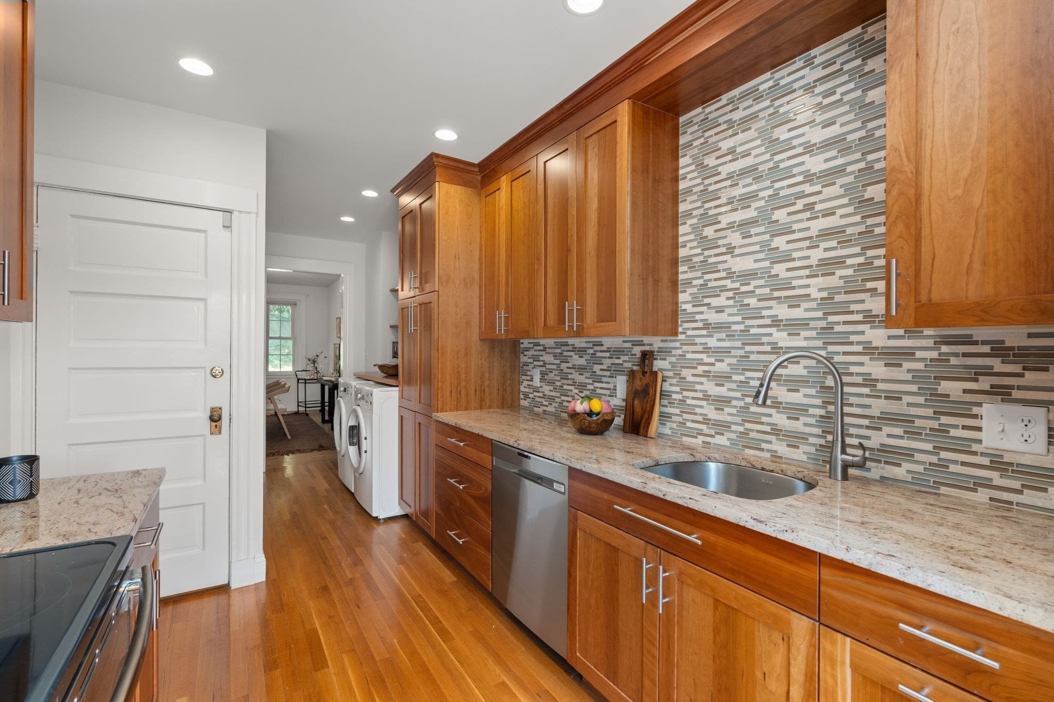 Condominium at 50 Lancaster Ter # 2, Brookline MA 02446, Brookline, photo 6 of 21