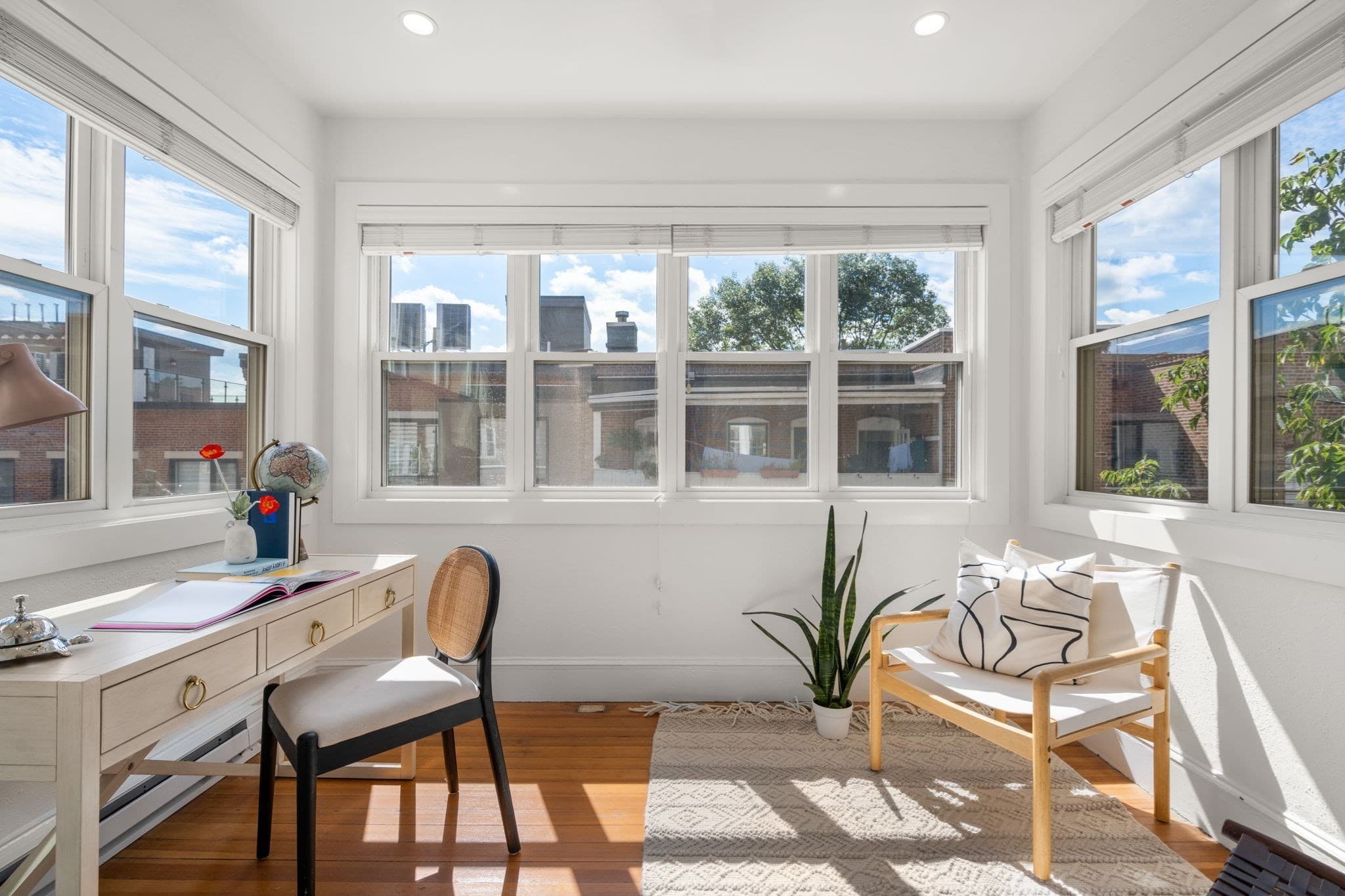 Condominium at 50 Lancaster Ter # 2, Brookline MA 02446, Brookline, photo 11 of 21