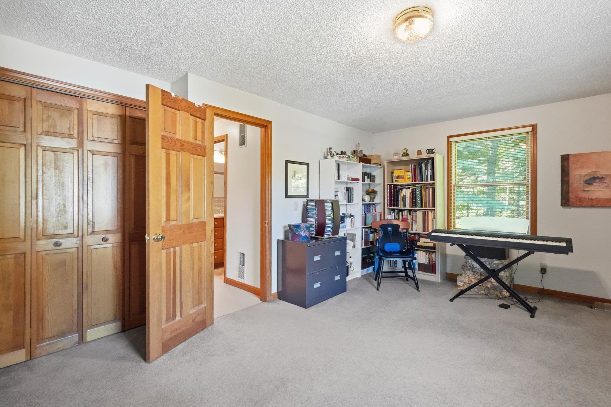 Single Family Residence at 11 Stephanie Cir, Springfield MA 01129, Springfield, photo 27 of 40